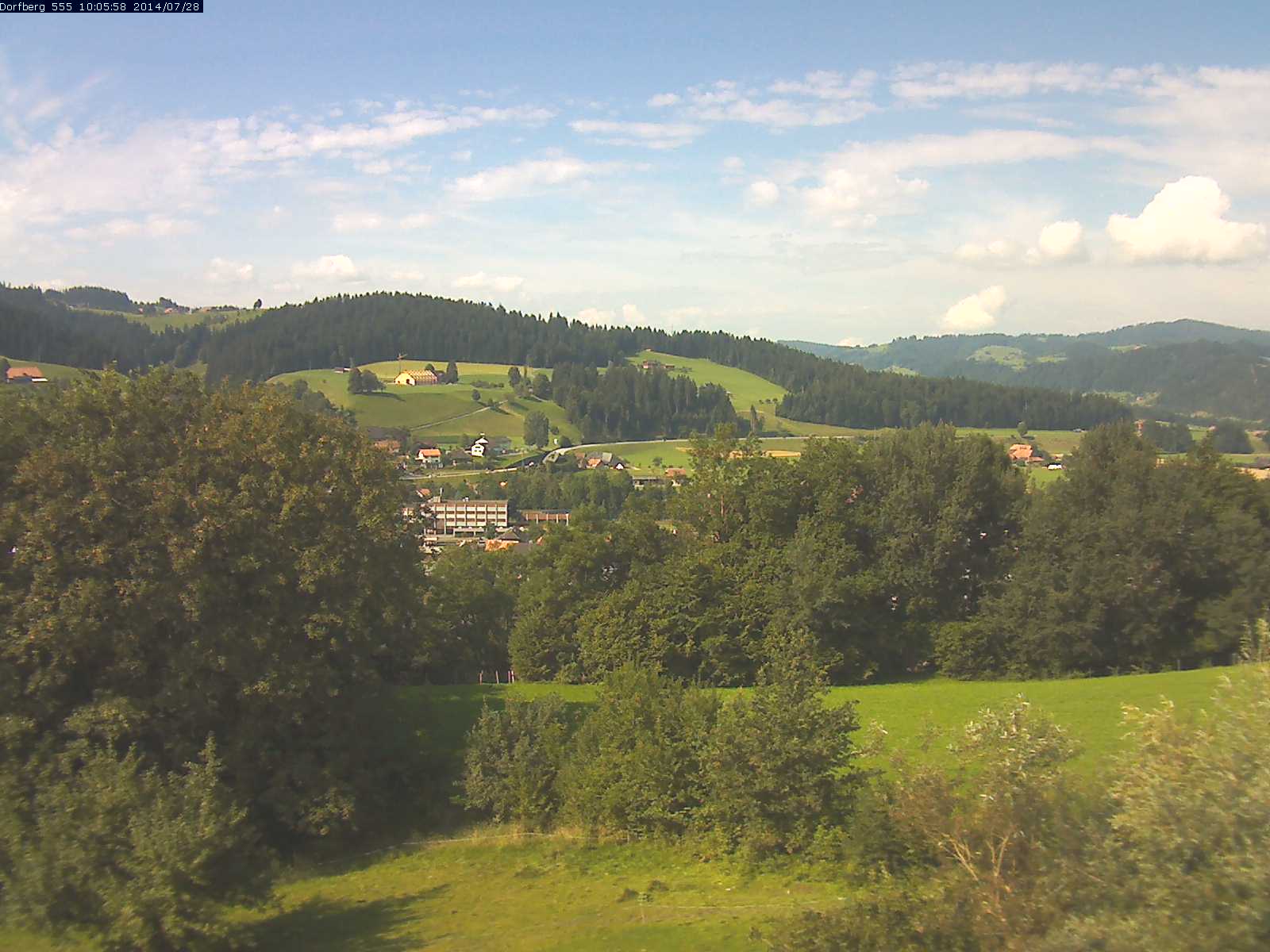 Webcam-Bild: Aussicht vom Dorfberg in Langnau 20140728-100600