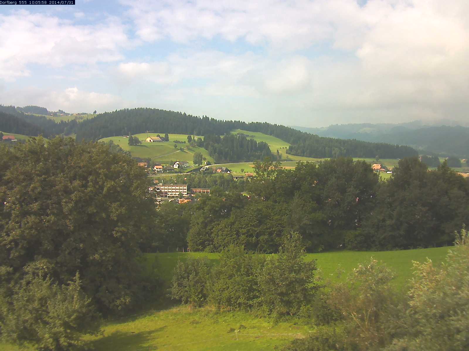 Webcam-Bild: Aussicht vom Dorfberg in Langnau 20140731-100600