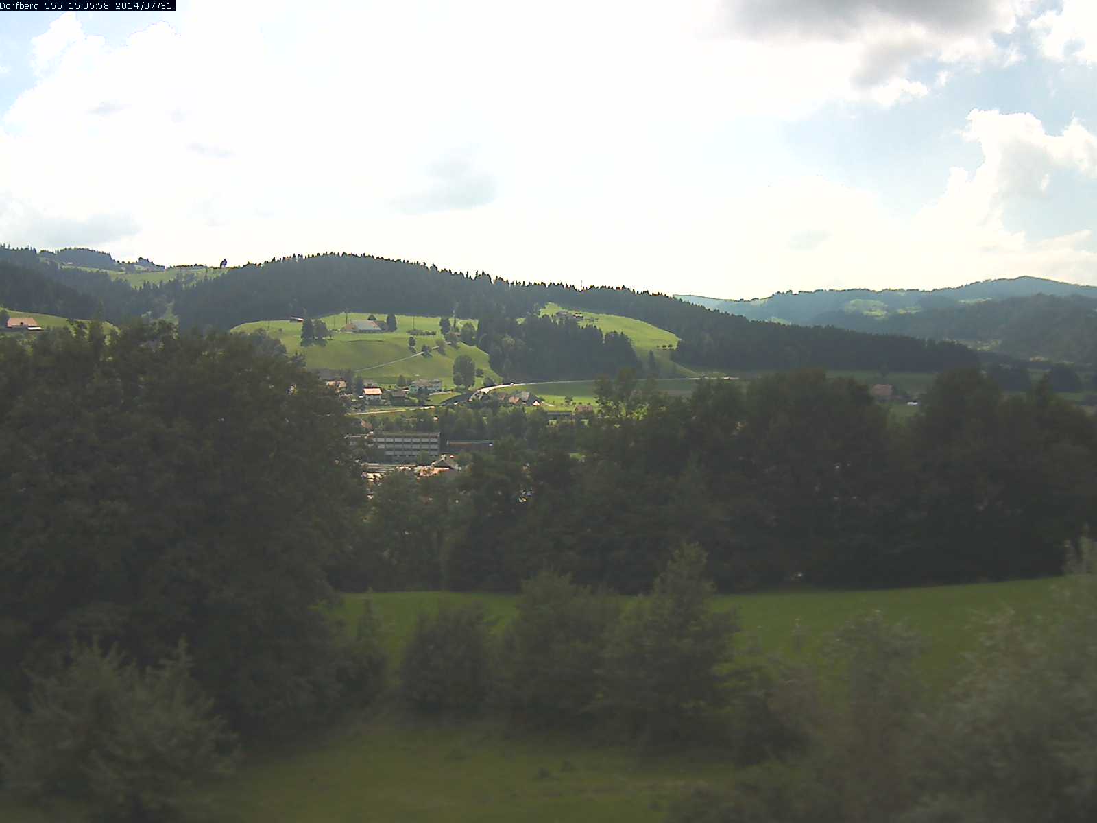 Webcam-Bild: Aussicht vom Dorfberg in Langnau 20140731-150600