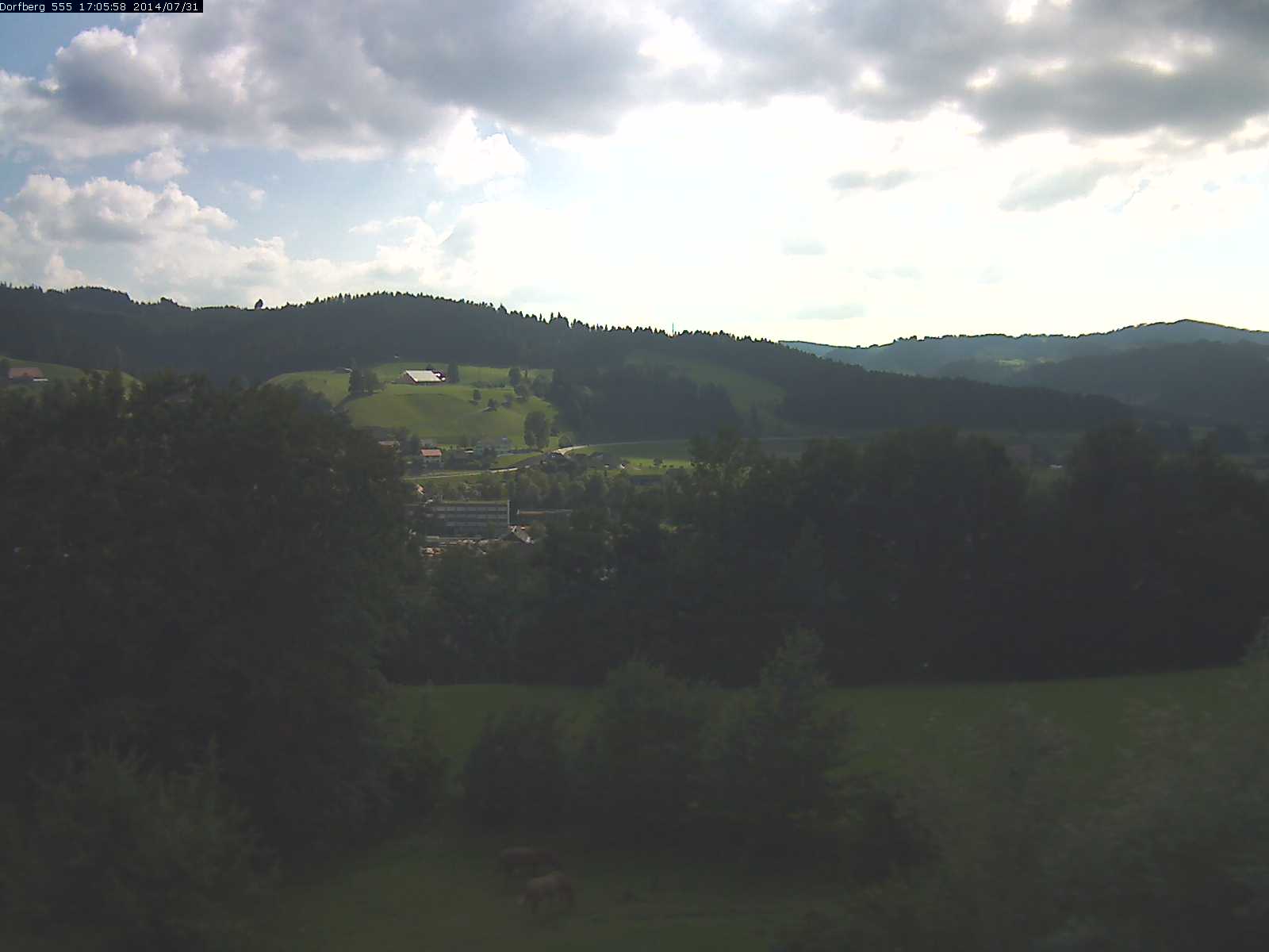 Webcam-Bild: Aussicht vom Dorfberg in Langnau 20140731-170600