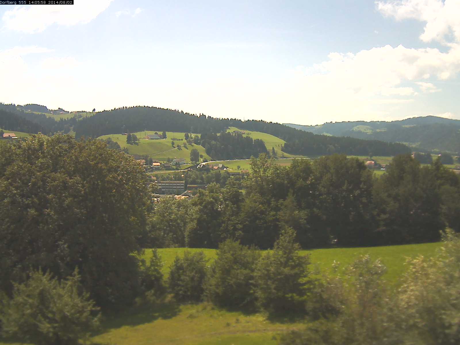 Webcam-Bild: Aussicht vom Dorfberg in Langnau 20140802-140600