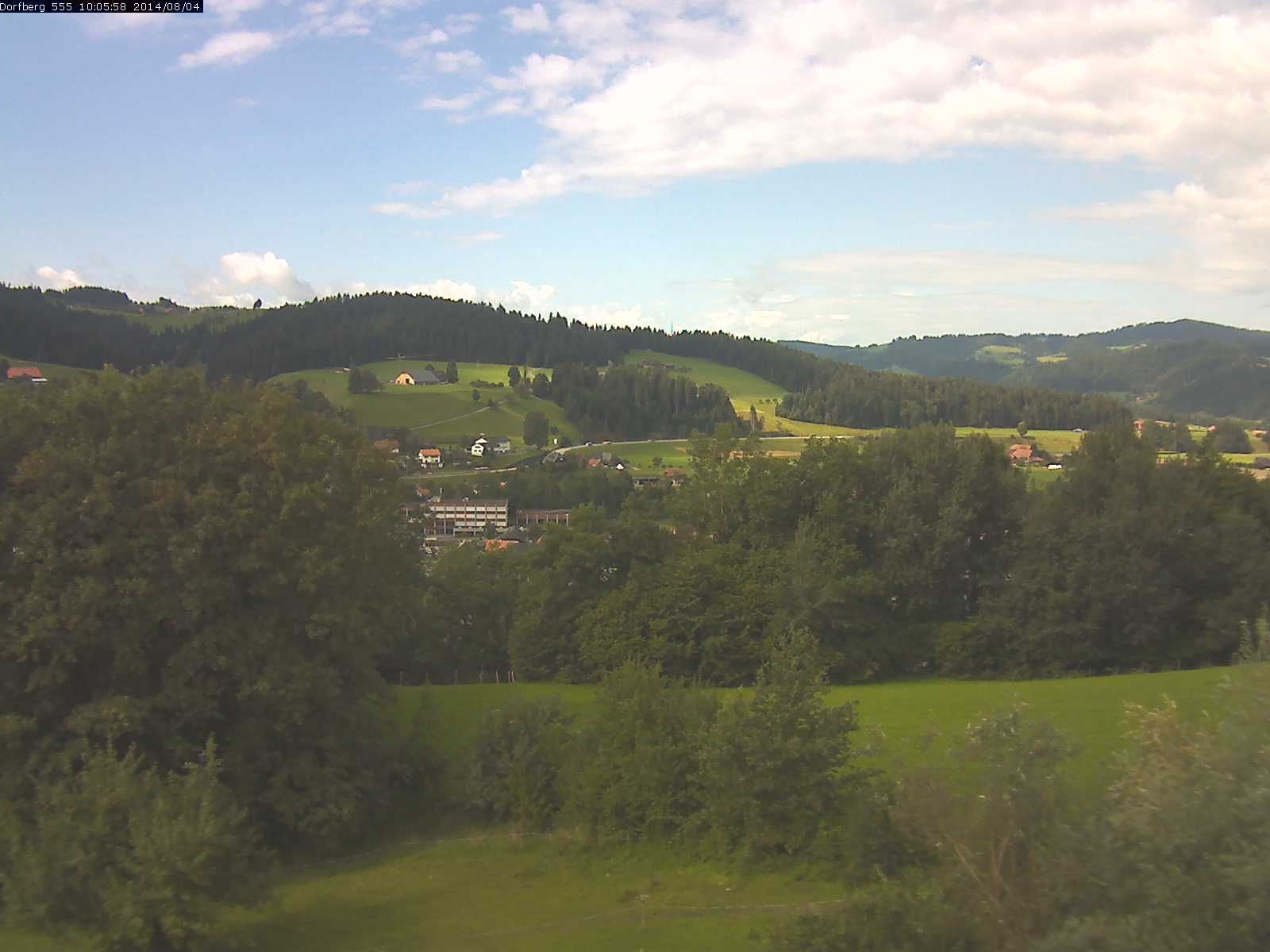 Webcam-Bild: Aussicht vom Dorfberg in Langnau 20140804-100600
