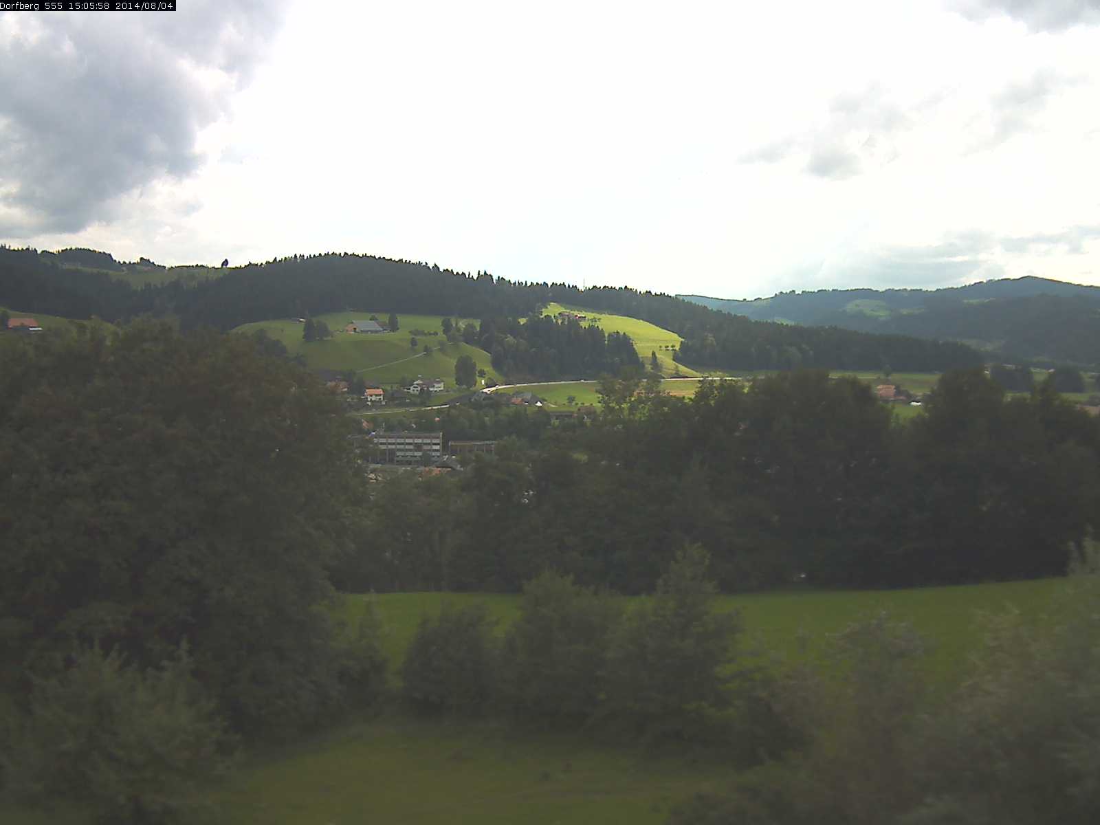 Webcam-Bild: Aussicht vom Dorfberg in Langnau 20140804-150600