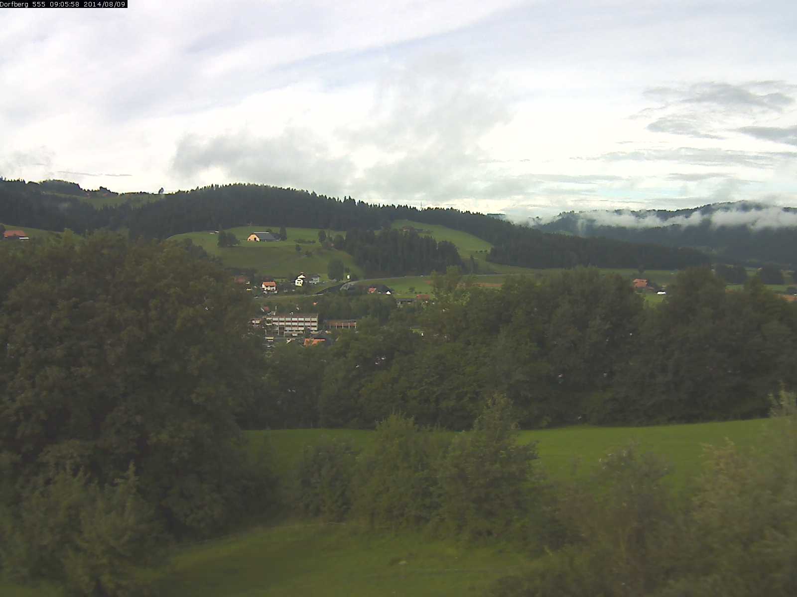 Webcam-Bild: Aussicht vom Dorfberg in Langnau 20140809-090600