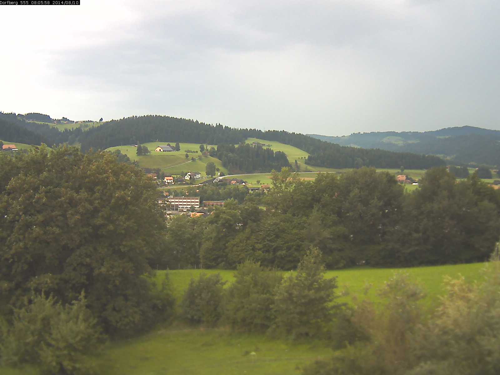 Webcam-Bild: Aussicht vom Dorfberg in Langnau 20140810-080600