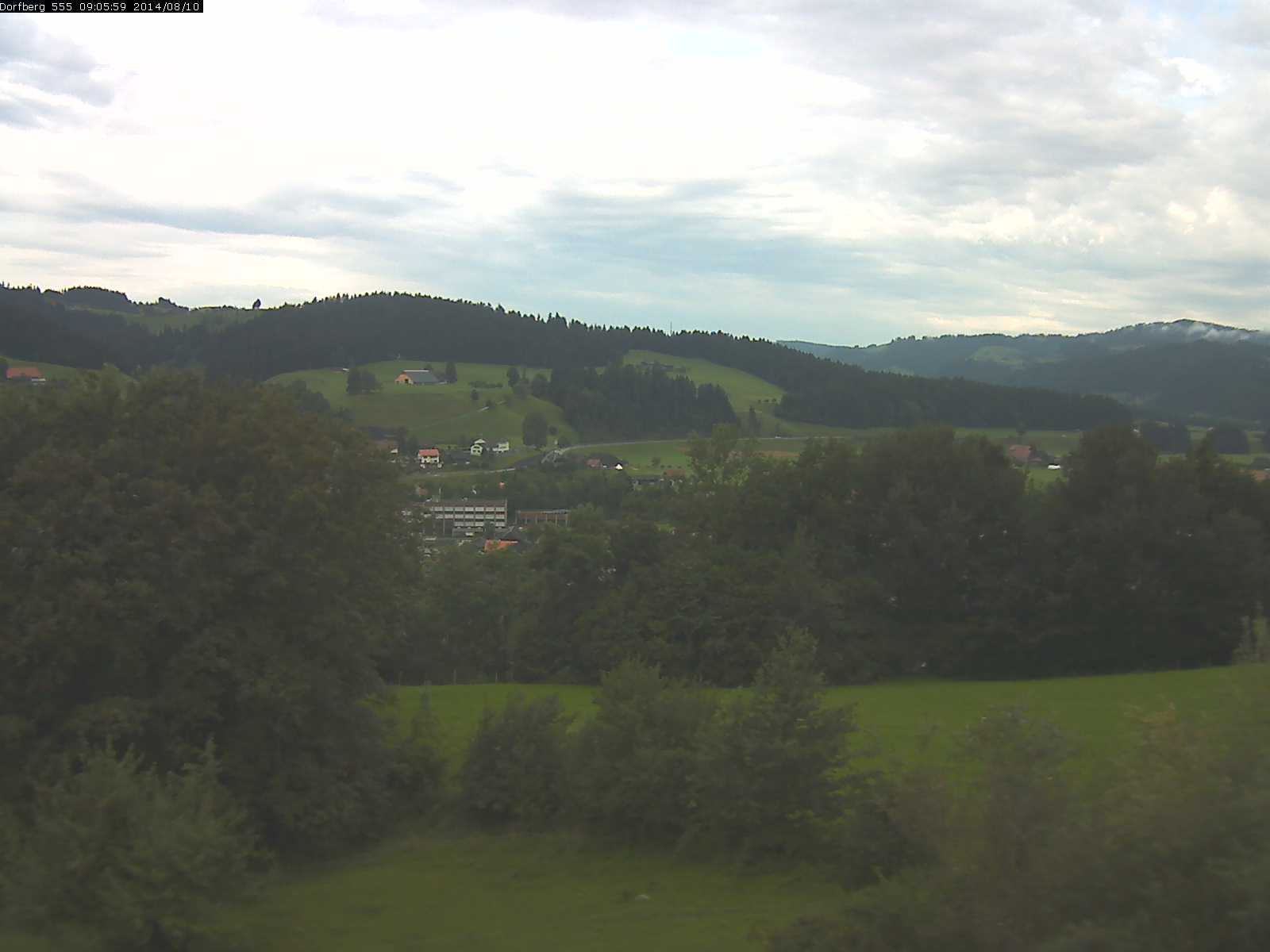 Webcam-Bild: Aussicht vom Dorfberg in Langnau 20140810-090600
