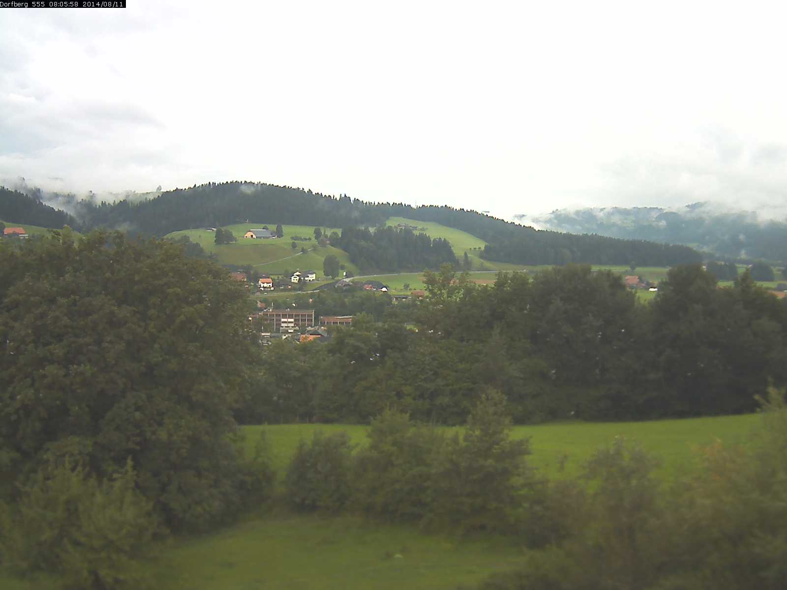 Webcam-Bild: Aussicht vom Dorfberg in Langnau 20140811-080600