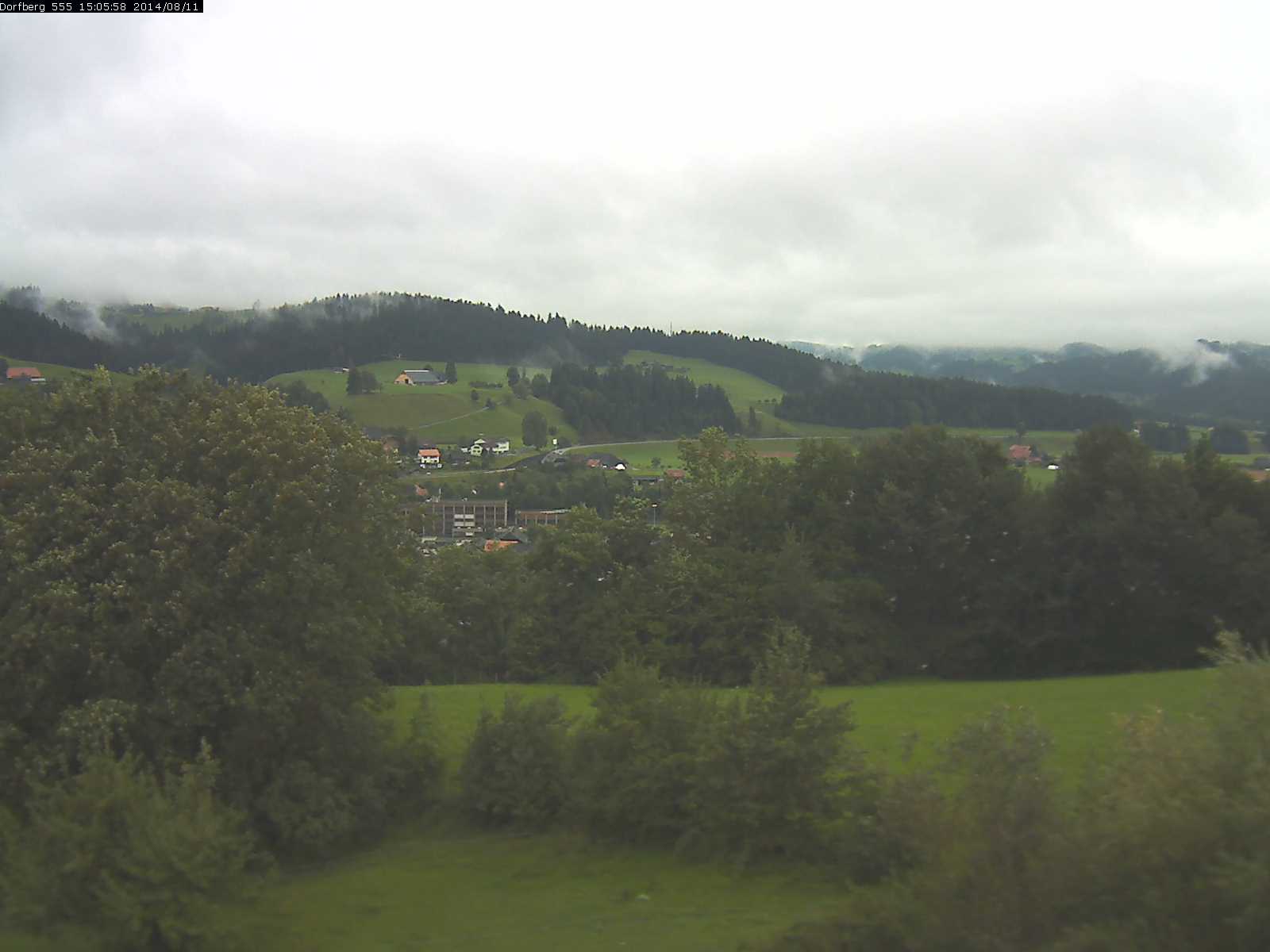 Webcam-Bild: Aussicht vom Dorfberg in Langnau 20140811-150600
