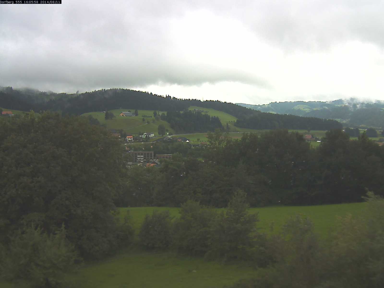 Webcam-Bild: Aussicht vom Dorfberg in Langnau 20140811-160600