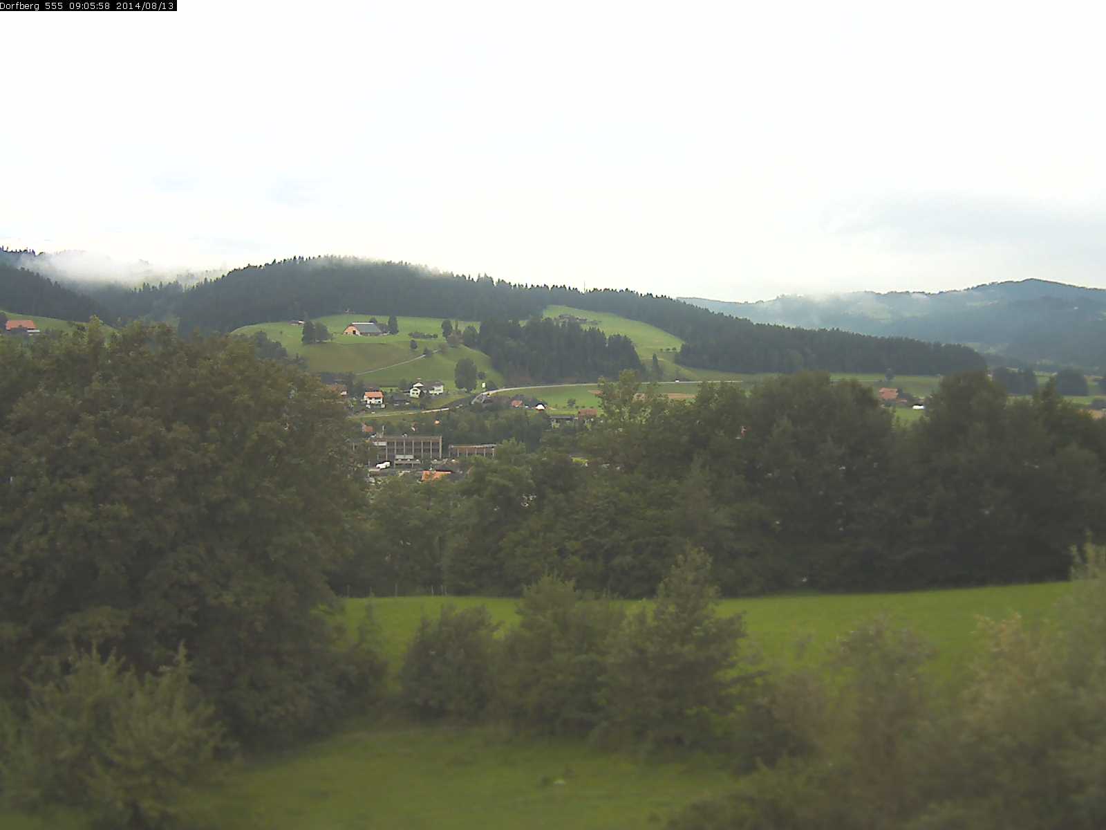 Webcam-Bild: Aussicht vom Dorfberg in Langnau 20140813-090600