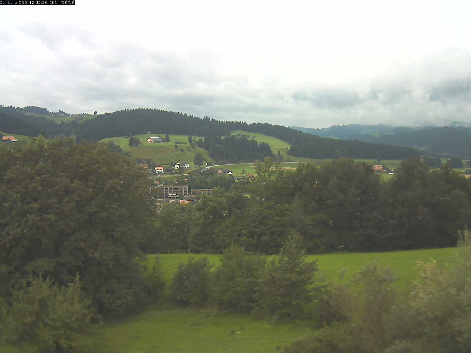 Webcam-Bild: Aussicht vom Dorfberg in Langnau 20140813-120600