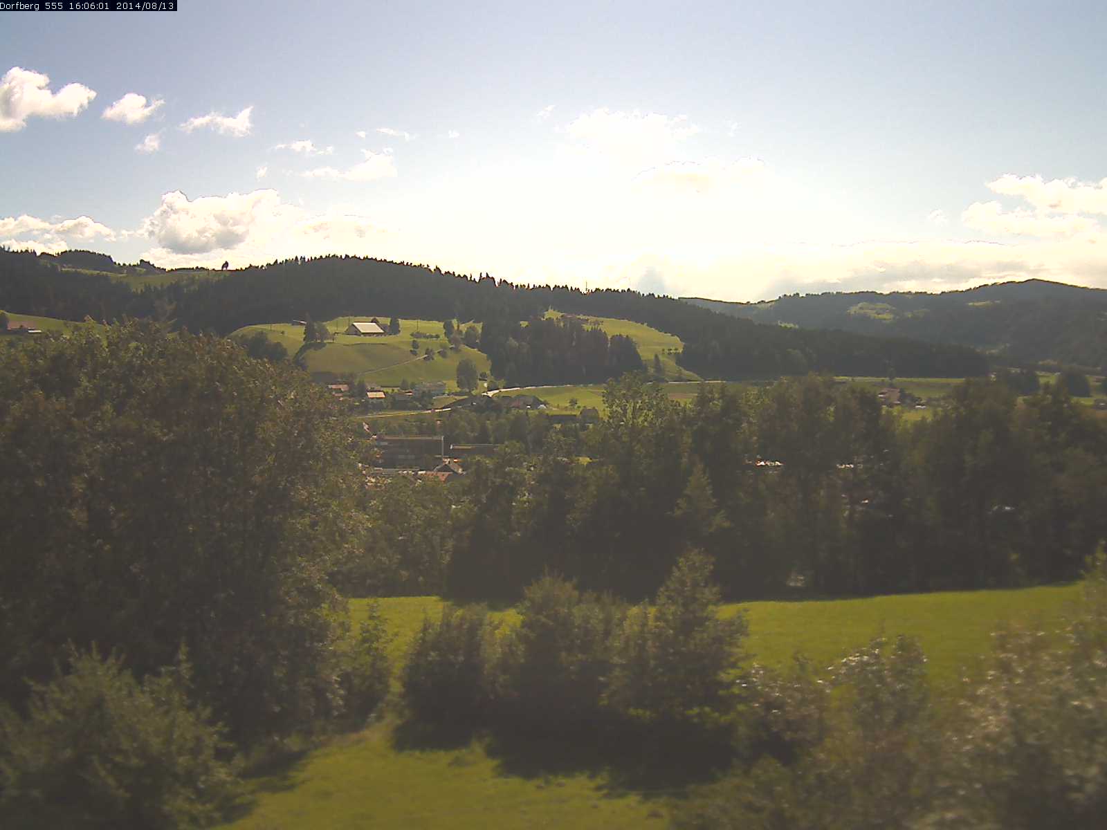 Webcam-Bild: Aussicht vom Dorfberg in Langnau 20140813-160600
