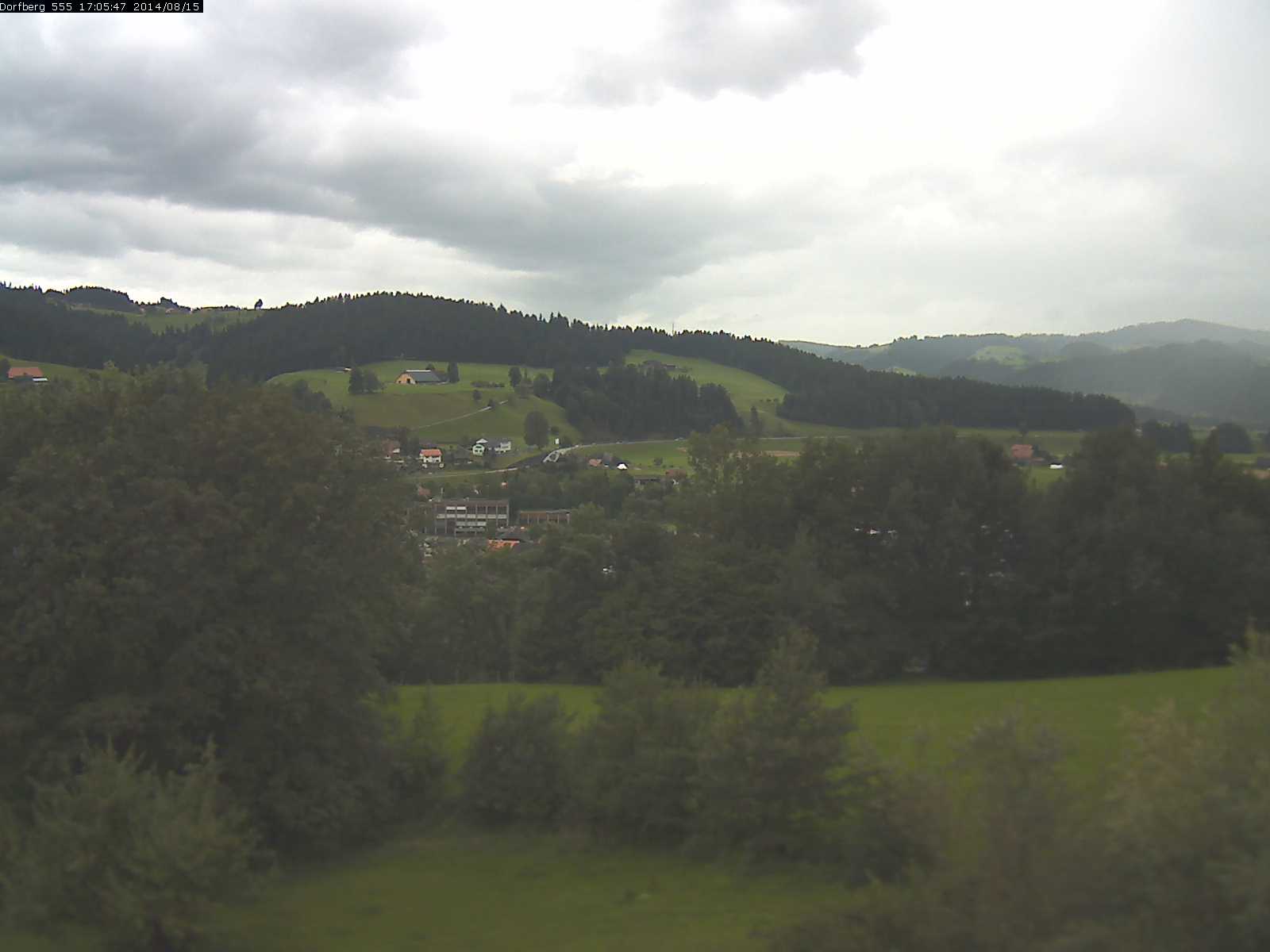 Webcam-Bild: Aussicht vom Dorfberg in Langnau 20140815-170600