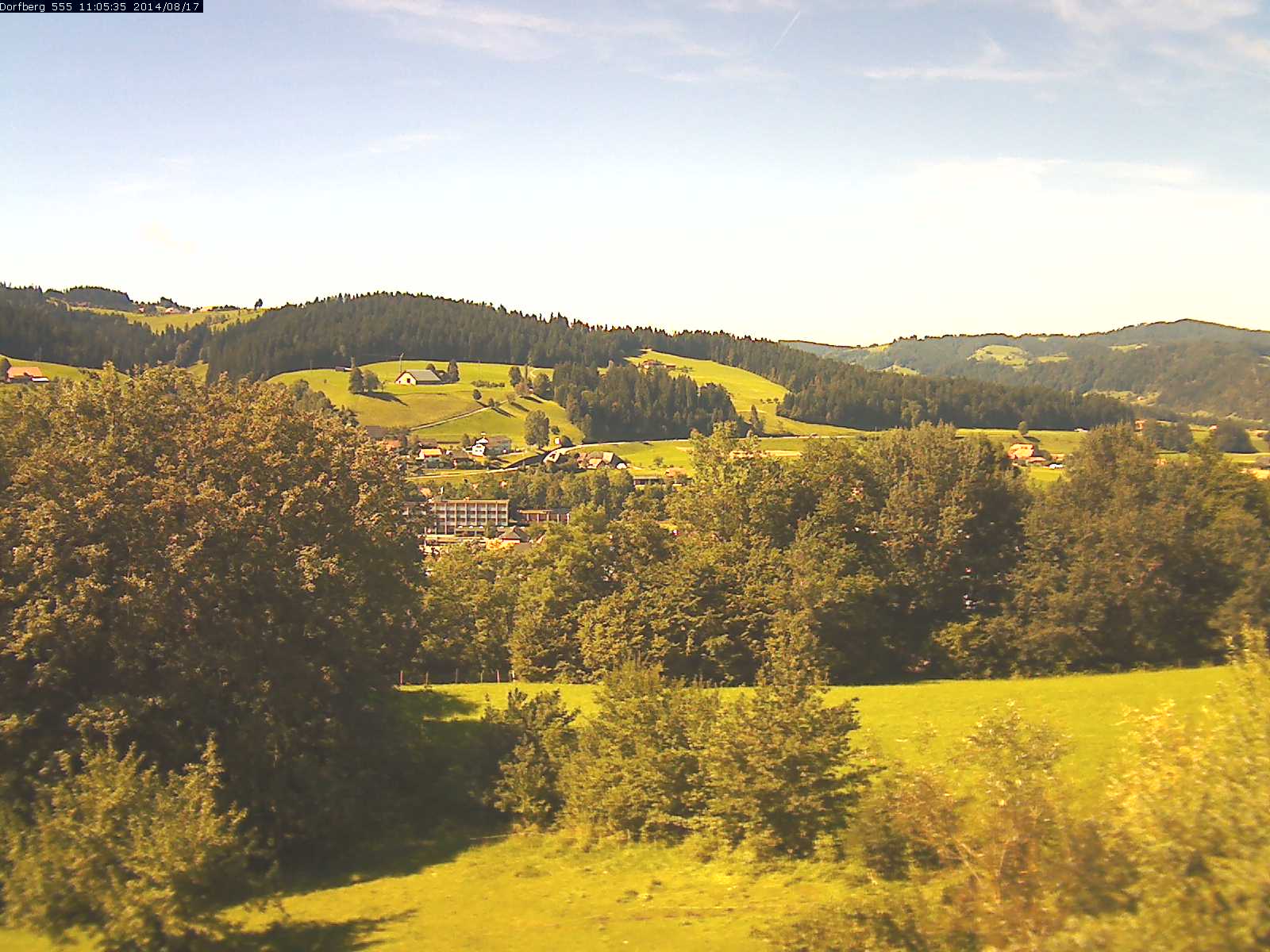 Webcam-Bild: Aussicht vom Dorfberg in Langnau 20140817-110600