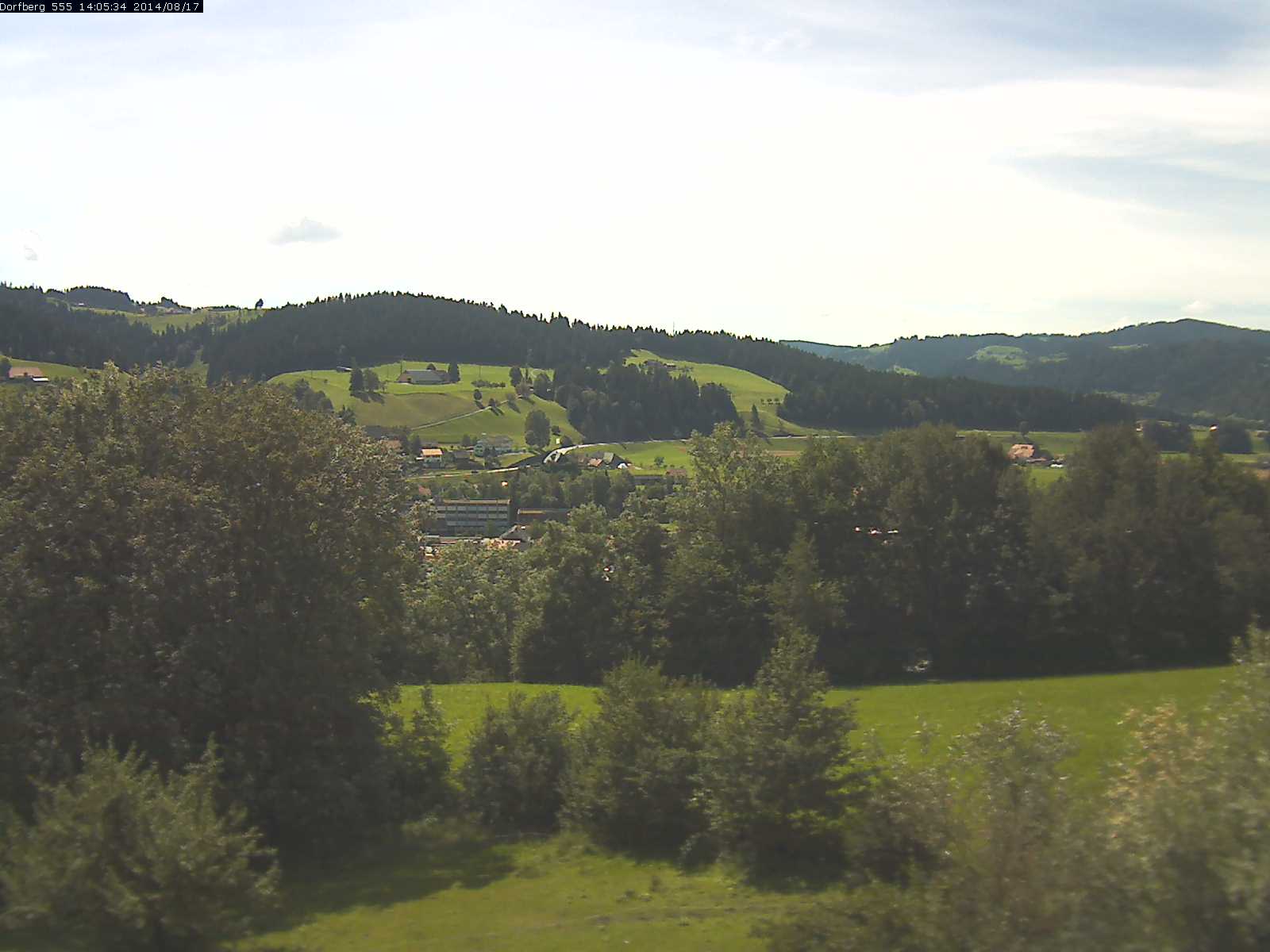 Webcam-Bild: Aussicht vom Dorfberg in Langnau 20140817-140600