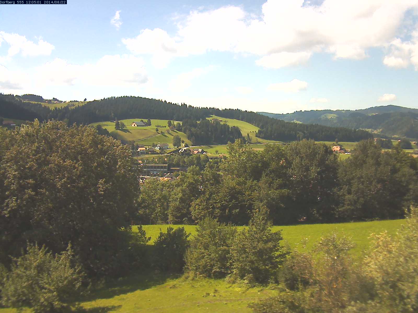 Webcam-Bild: Aussicht vom Dorfberg in Langnau 20140822-120600