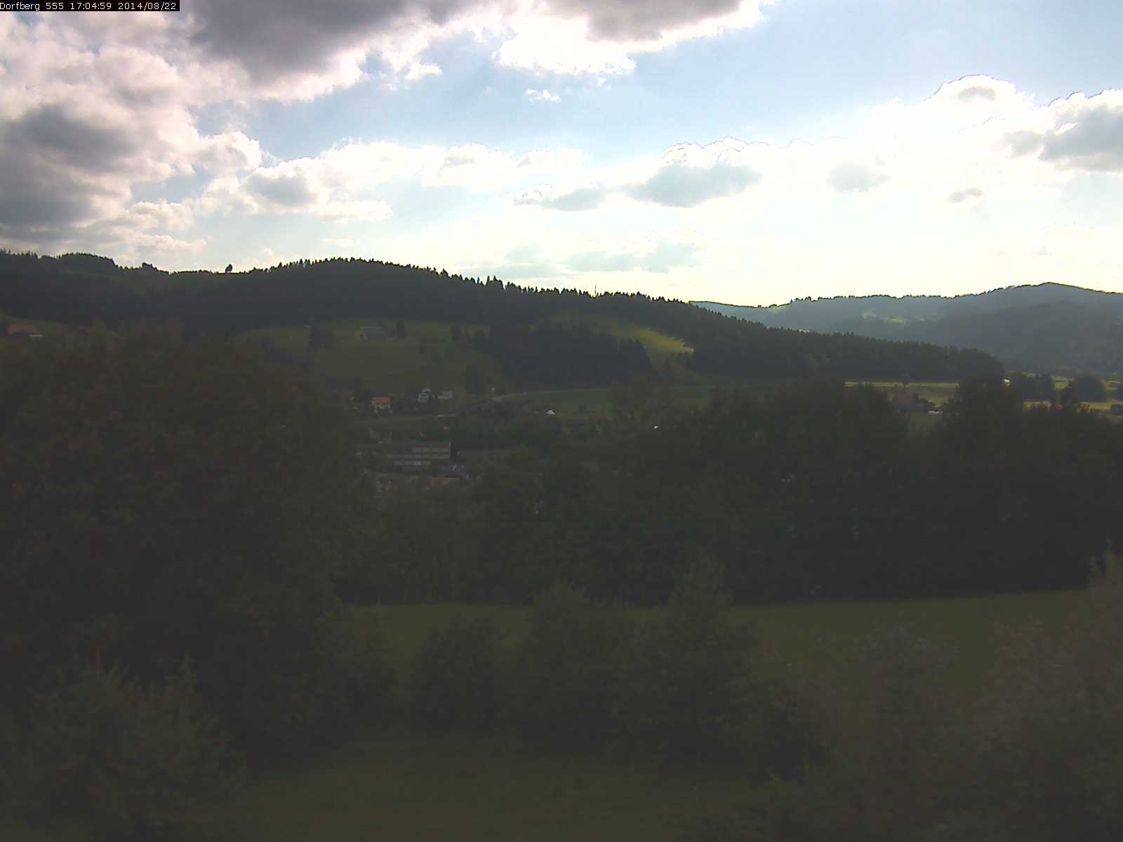 Webcam-Bild: Aussicht vom Dorfberg in Langnau 20140822-170600