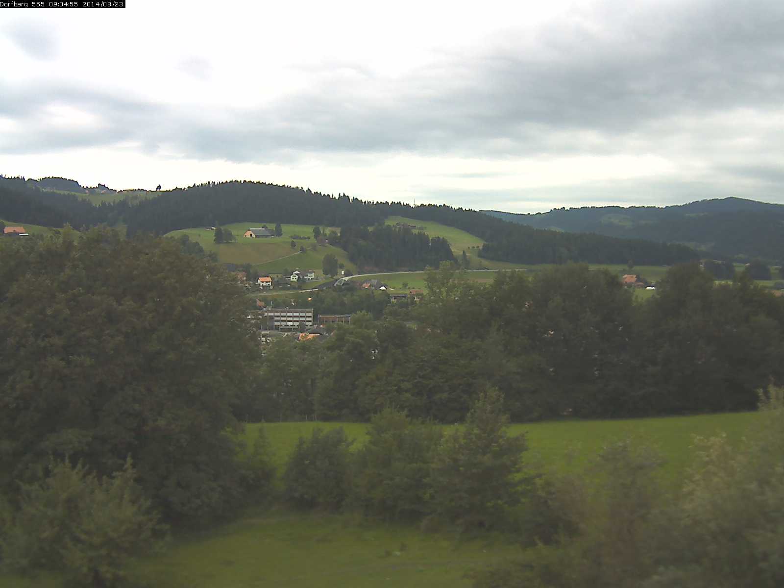 Webcam-Bild: Aussicht vom Dorfberg in Langnau 20140823-090600