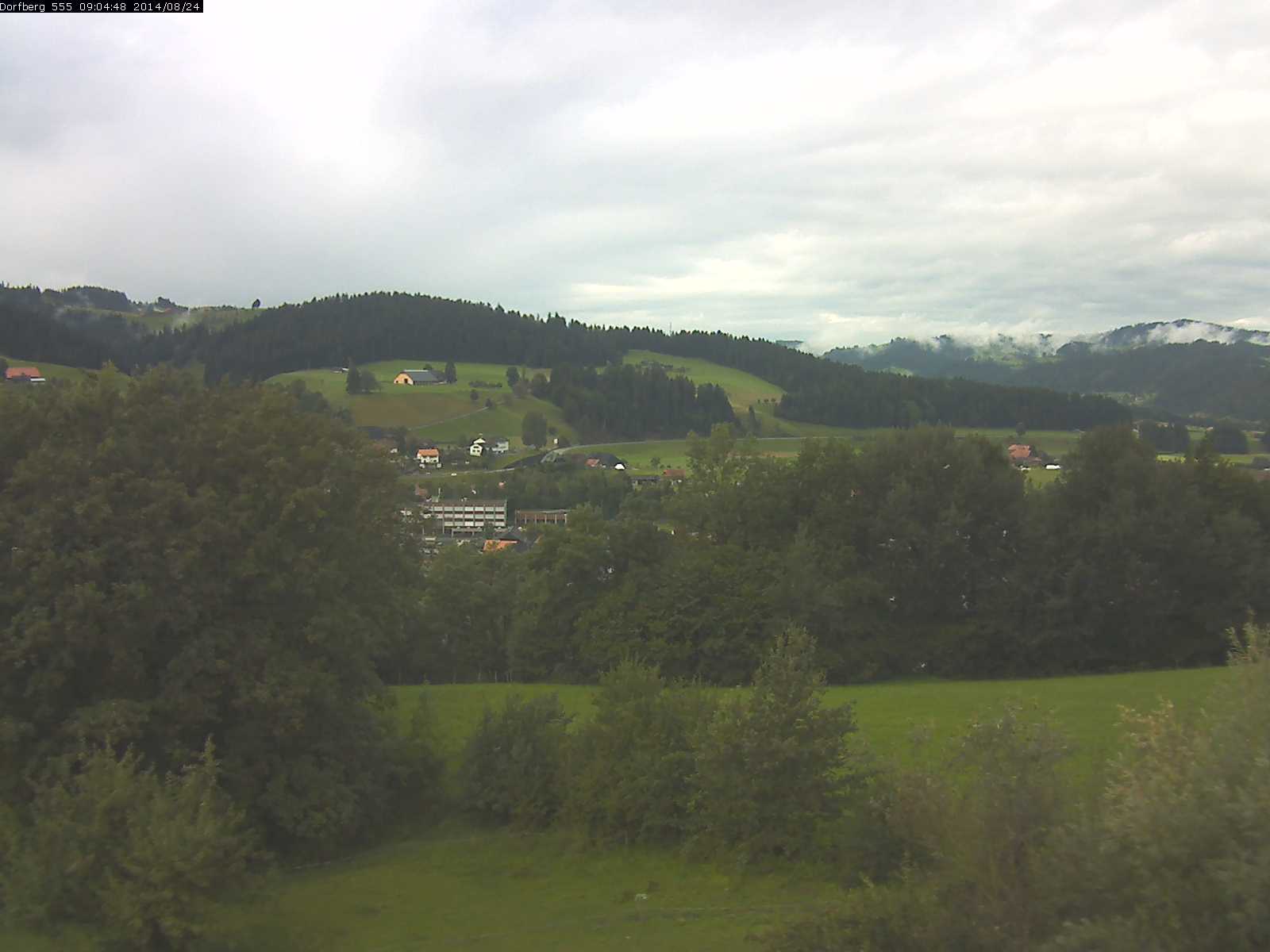 Webcam-Bild: Aussicht vom Dorfberg in Langnau 20140824-090600