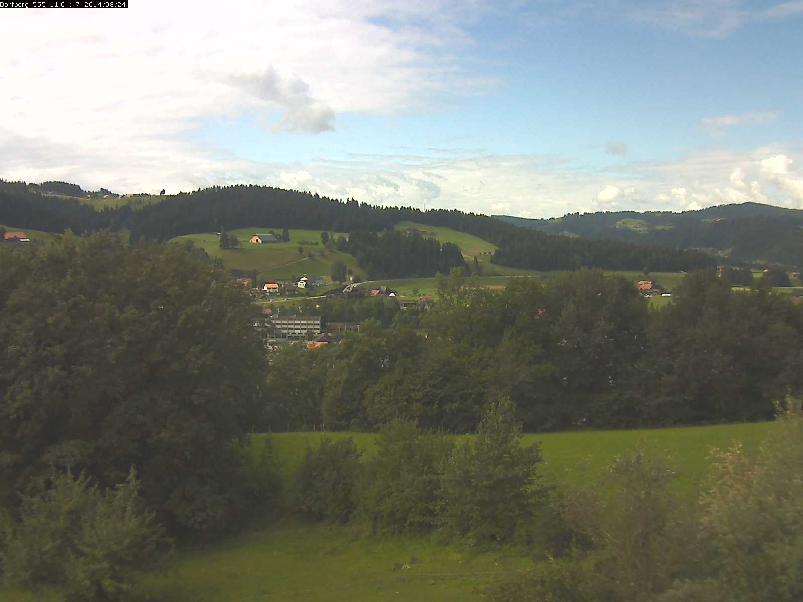 Webcam-Bild: Aussicht vom Dorfberg in Langnau 20140824-110600