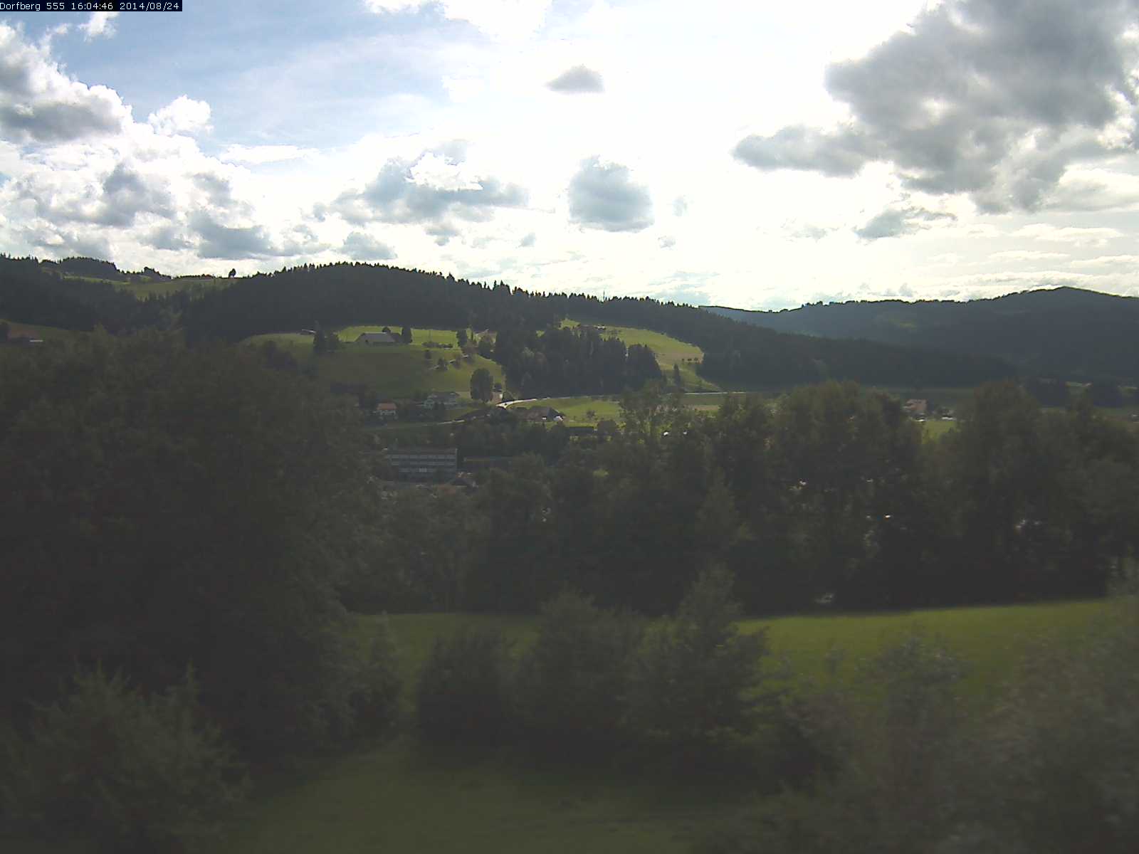 Webcam-Bild: Aussicht vom Dorfberg in Langnau 20140824-160600
