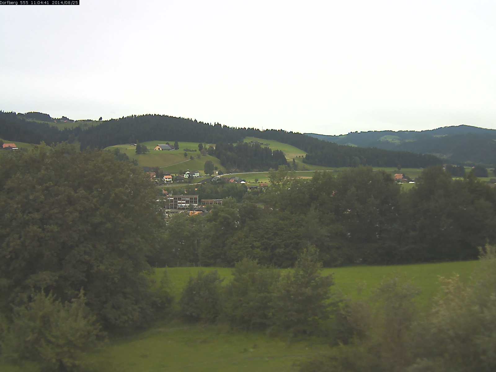 Webcam-Bild: Aussicht vom Dorfberg in Langnau 20140825-110600
