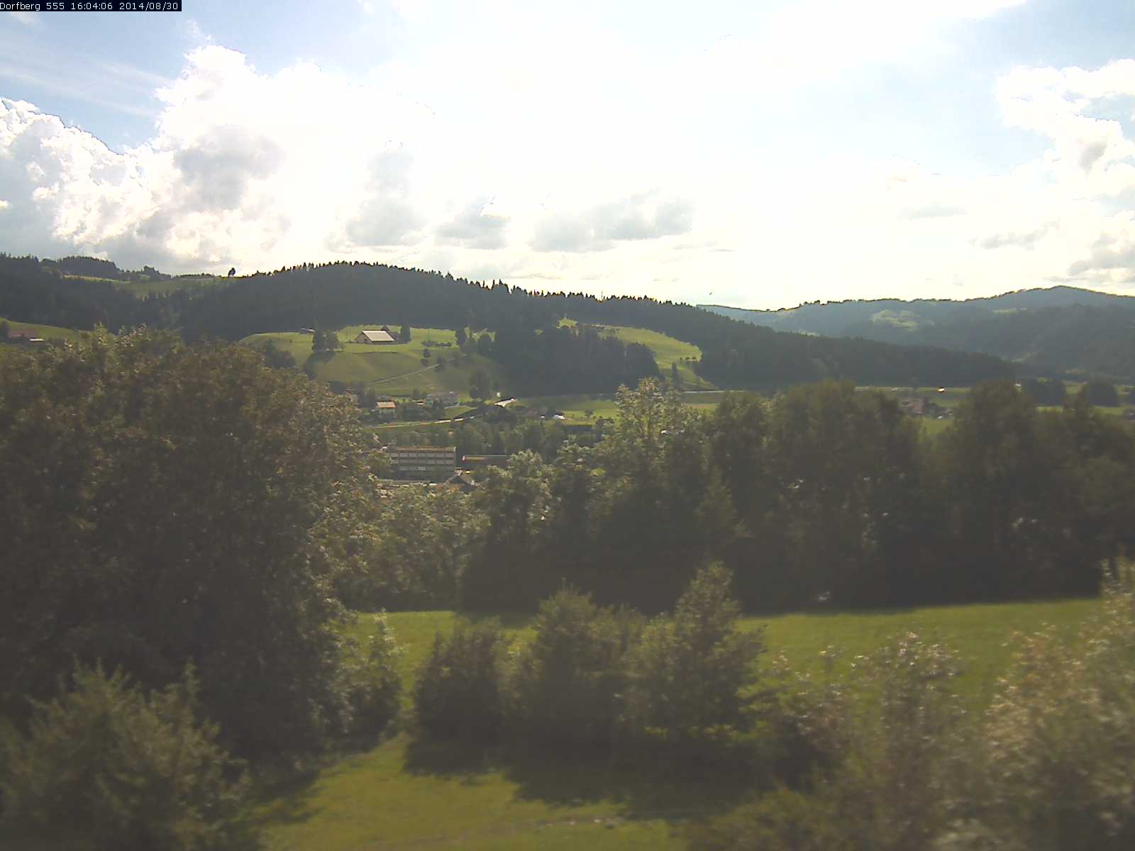 Webcam-Bild: Aussicht vom Dorfberg in Langnau 20140830-160600