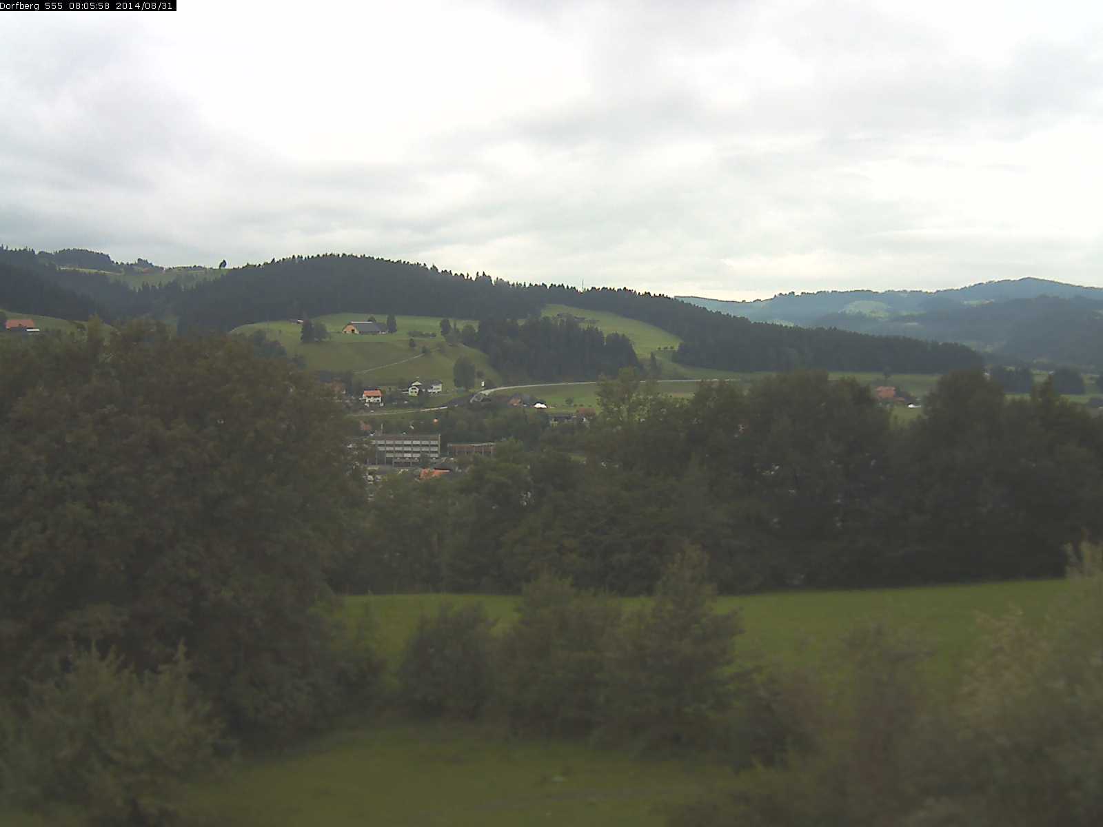 Webcam-Bild: Aussicht vom Dorfberg in Langnau 20140831-080600
