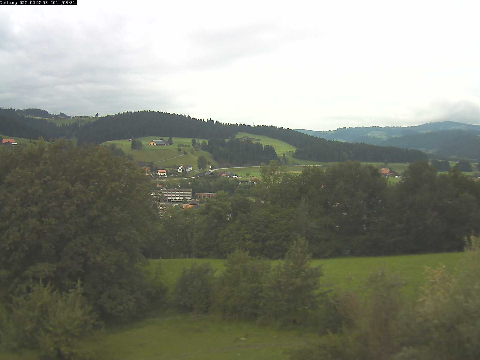 Webcam-Bild: Aussicht vom Dorfberg in Langnau 20140831-090600