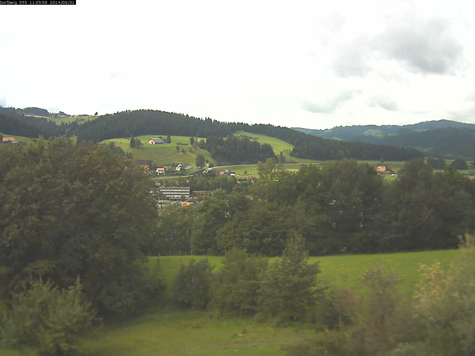 Webcam-Bild: Aussicht vom Dorfberg in Langnau 20140831-110600