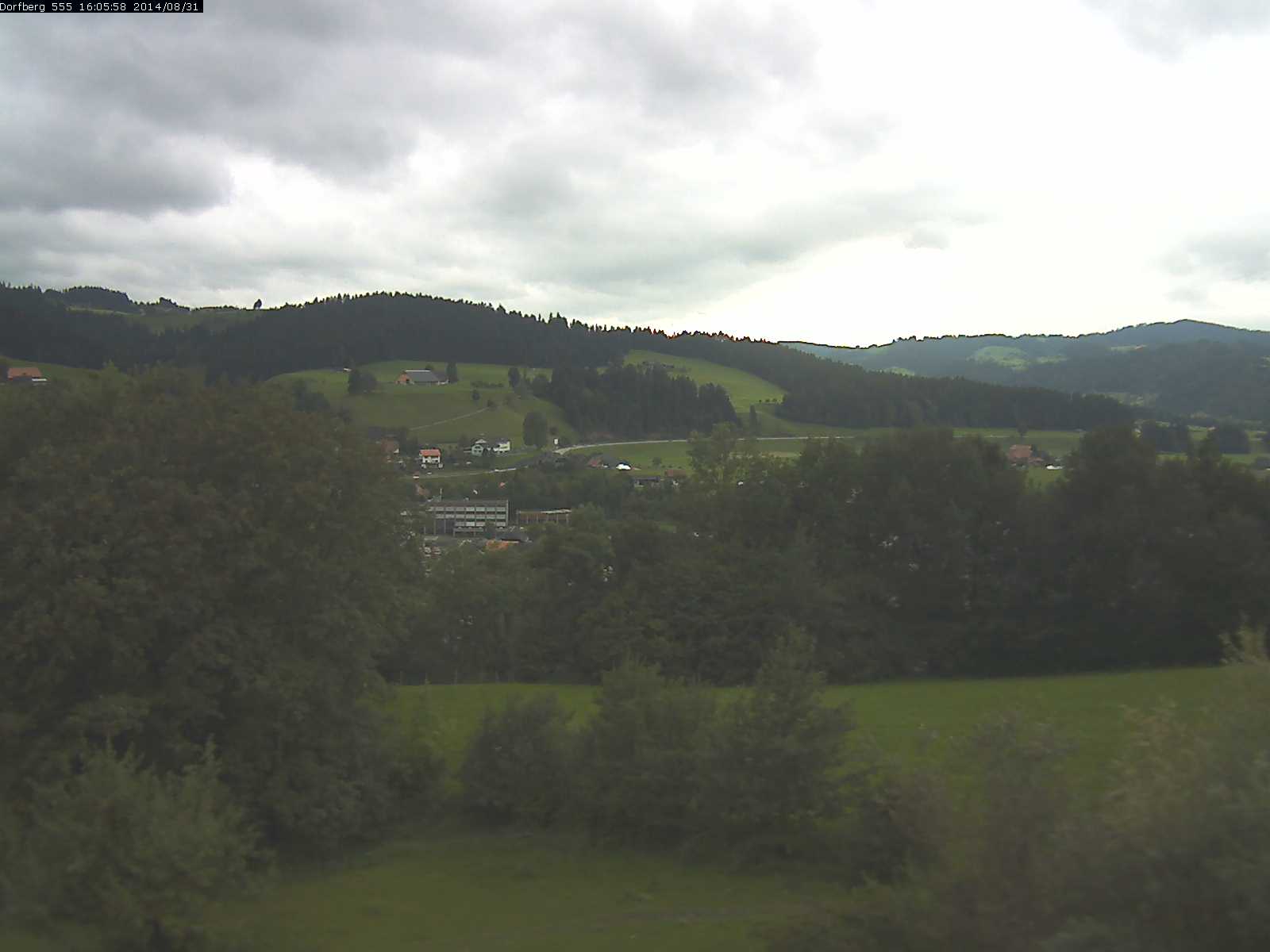 Webcam-Bild: Aussicht vom Dorfberg in Langnau 20140831-160600
