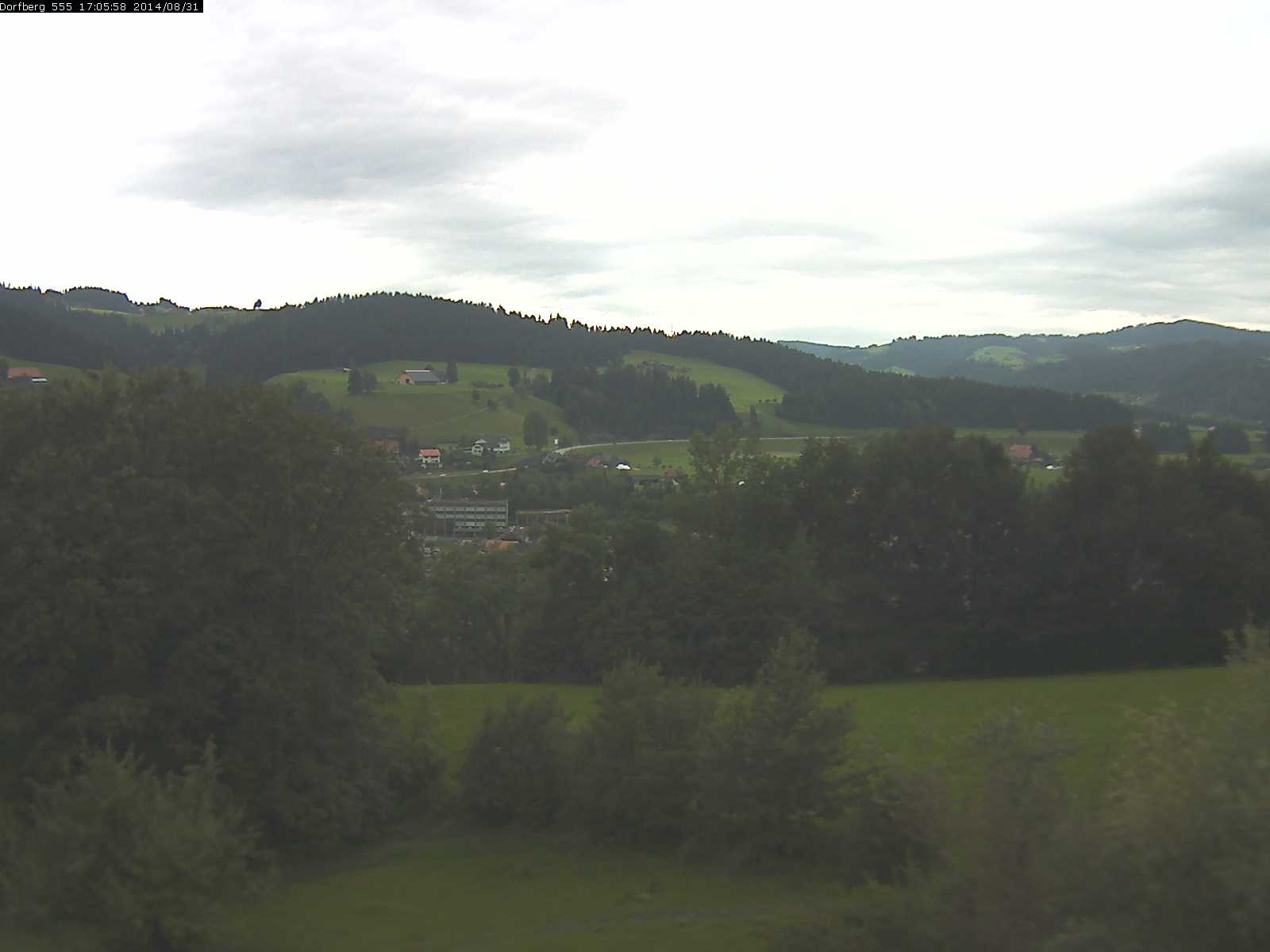 Webcam-Bild: Aussicht vom Dorfberg in Langnau 20140831-170600
