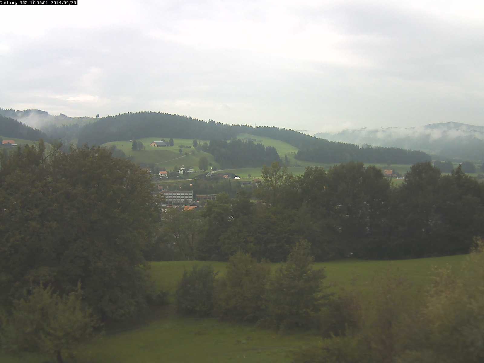 Webcam-Bild: Aussicht vom Dorfberg in Langnau 20140925-100601