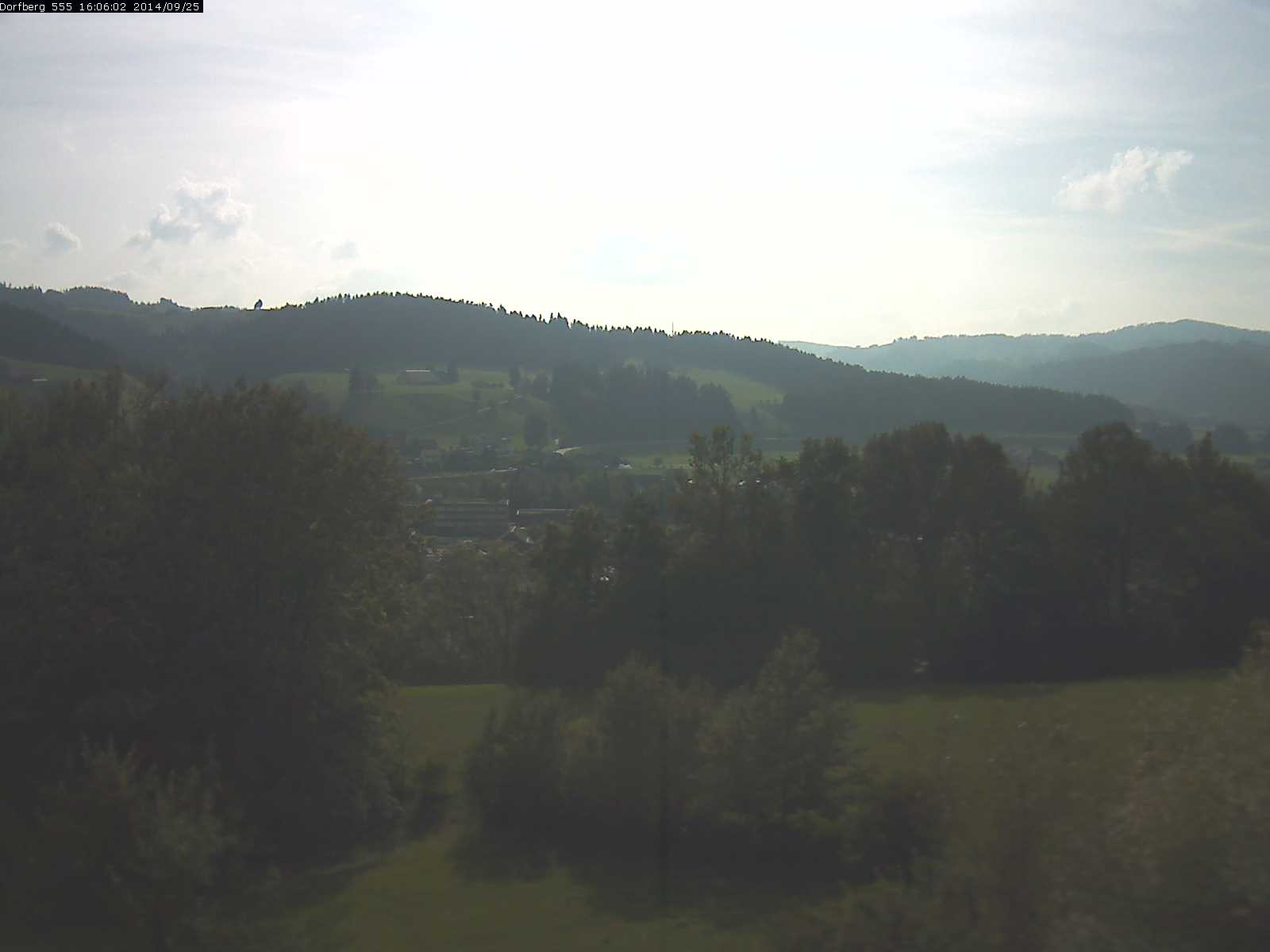 Webcam-Bild: Aussicht vom Dorfberg in Langnau 20140925-160601