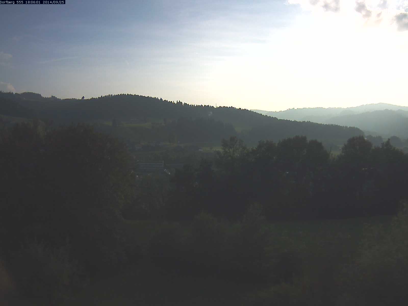 Webcam-Bild: Aussicht vom Dorfberg in Langnau 20140925-180601