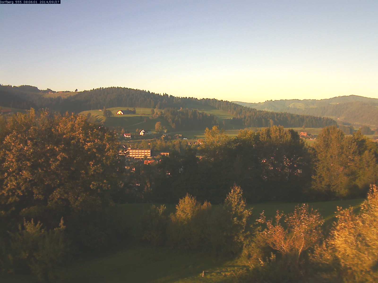 Webcam-Bild: Aussicht vom Dorfberg in Langnau 20140927-080601