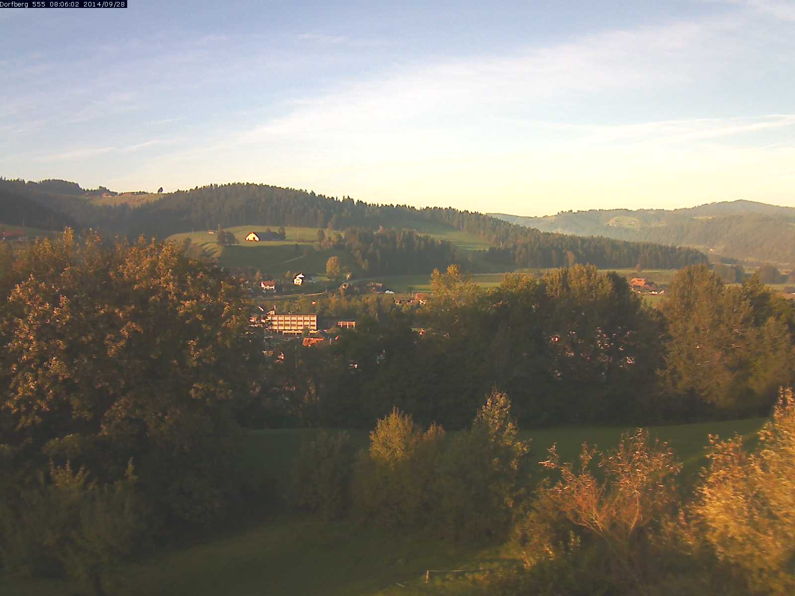 Webcam-Bild: Aussicht vom Dorfberg in Langnau 20140928-080601