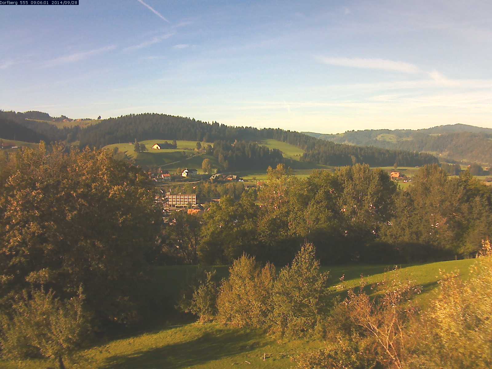 Webcam-Bild: Aussicht vom Dorfberg in Langnau 20140928-090601