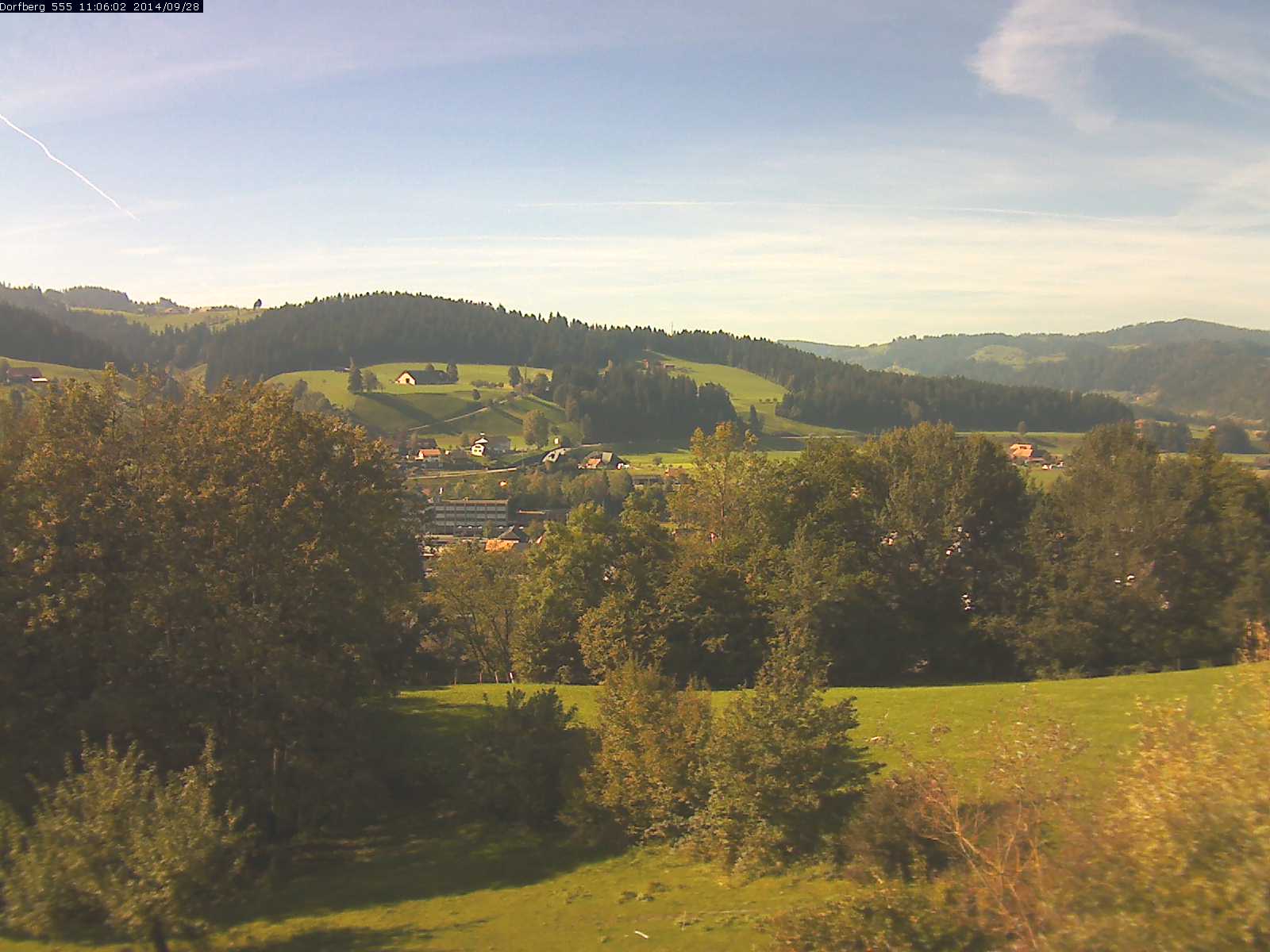 Webcam-Bild: Aussicht vom Dorfberg in Langnau 20140928-110601