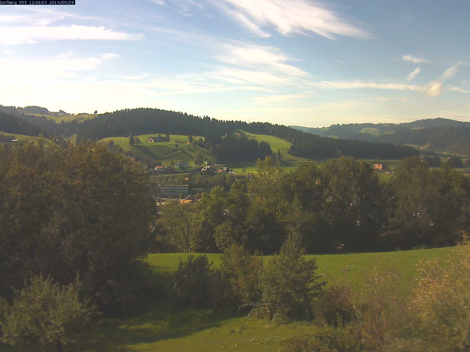 Webcam-Bild: Aussicht vom Dorfberg in Langnau 20140929-120602