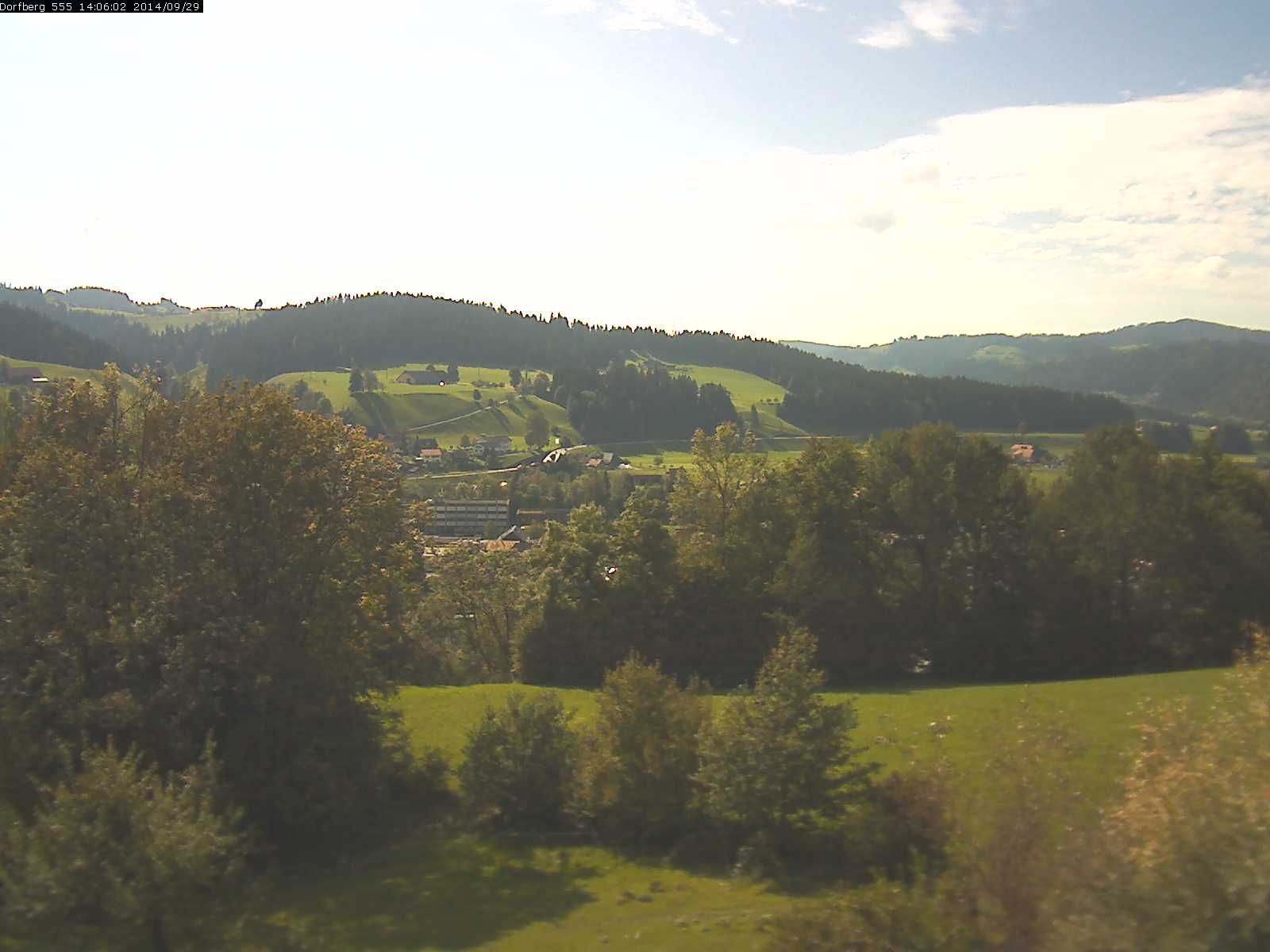 Webcam-Bild: Aussicht vom Dorfberg in Langnau 20140929-140601
