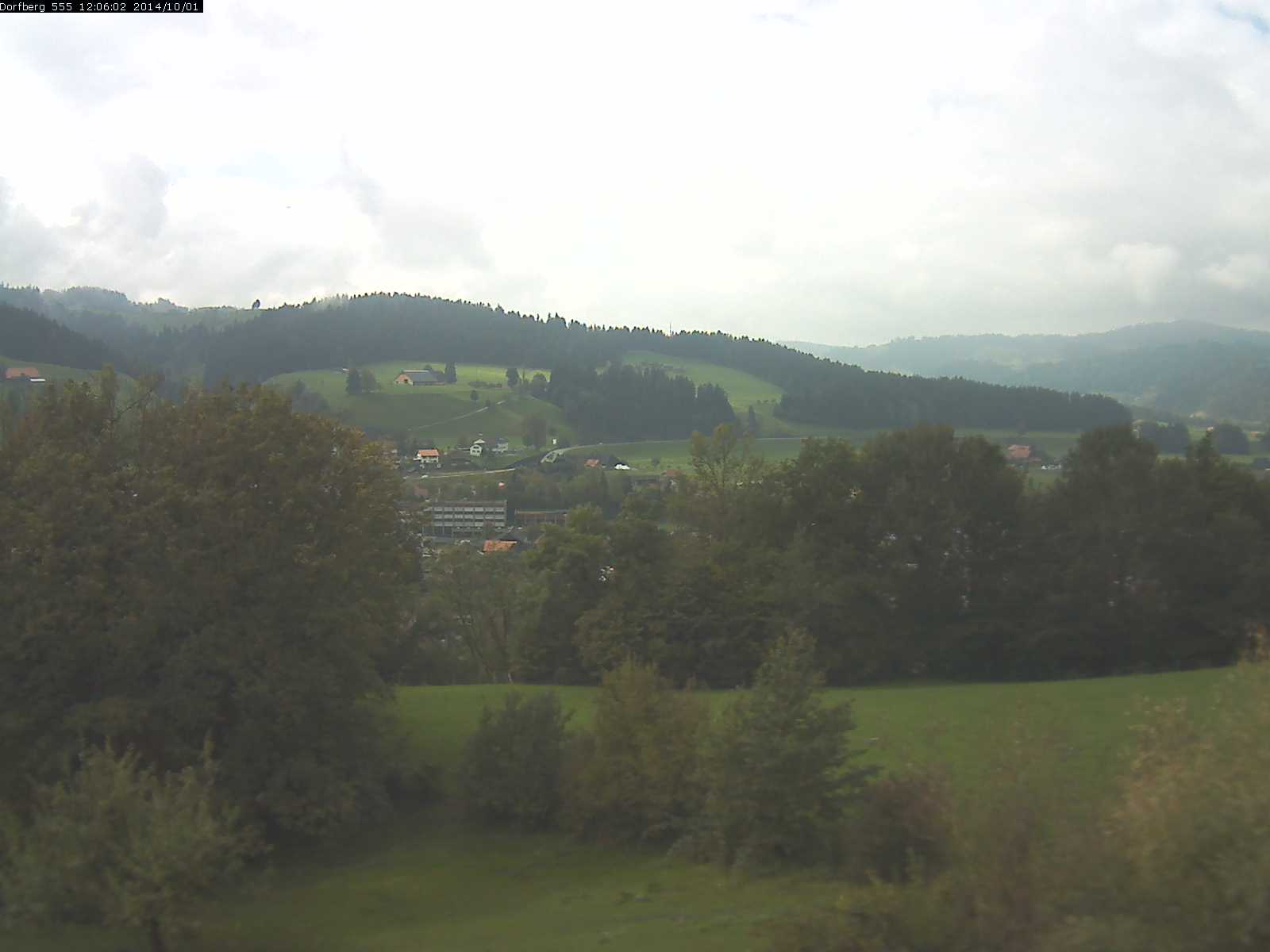 Webcam-Bild: Aussicht vom Dorfberg in Langnau 20141001-120601