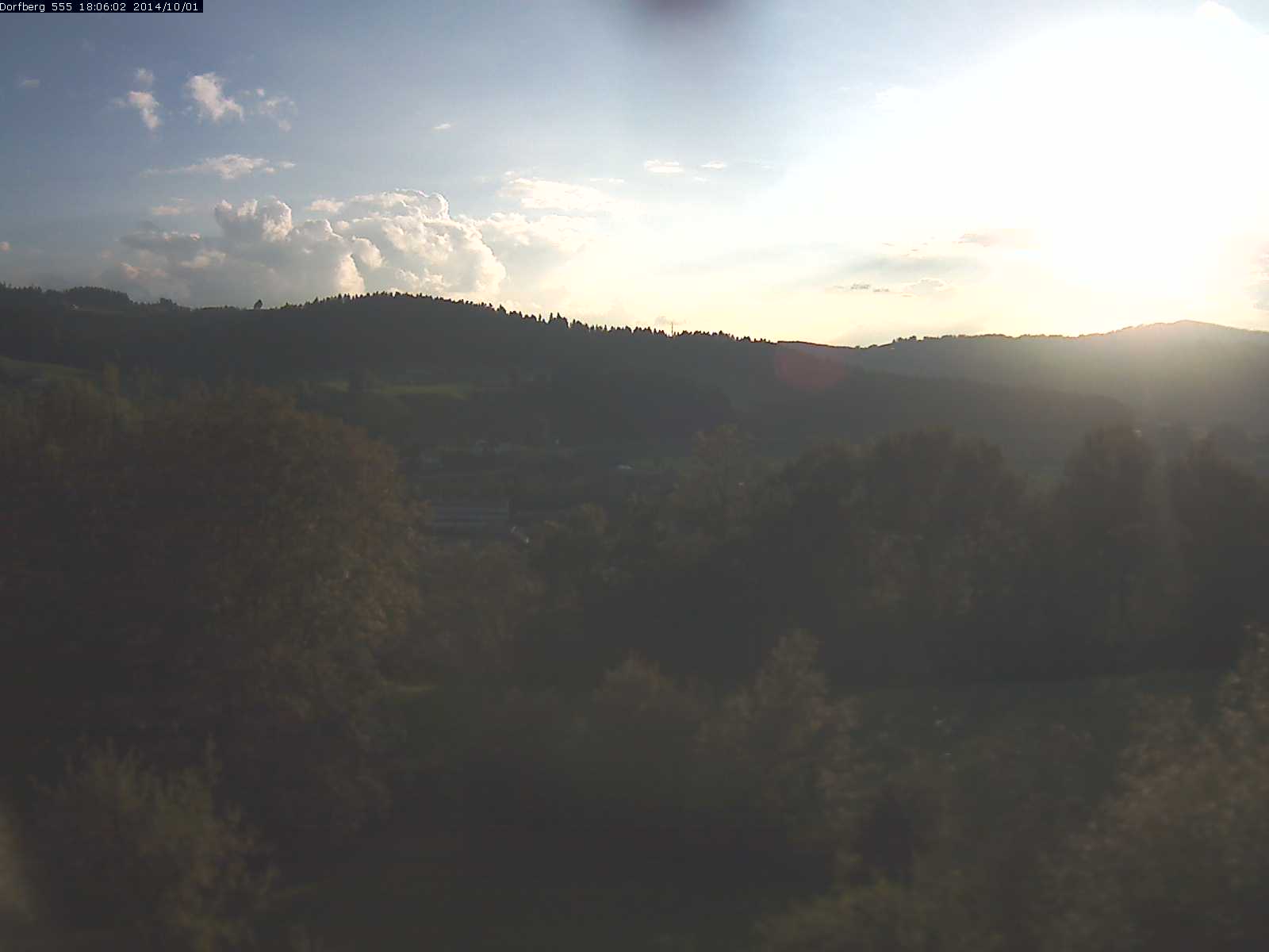 Webcam-Bild: Aussicht vom Dorfberg in Langnau 20141001-180601