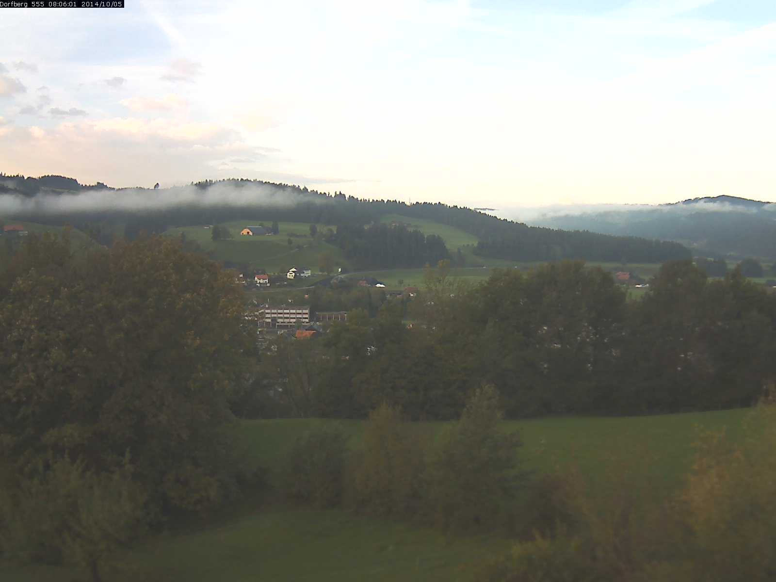 Webcam-Bild: Aussicht vom Dorfberg in Langnau 20141005-080601