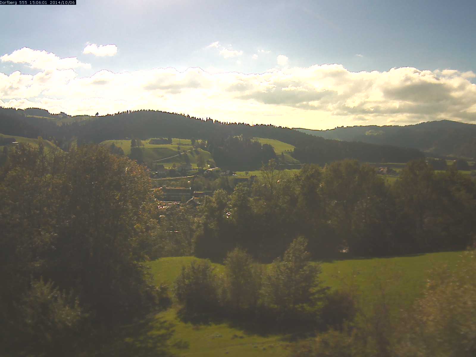 Webcam-Bild: Aussicht vom Dorfberg in Langnau 20141006-150601