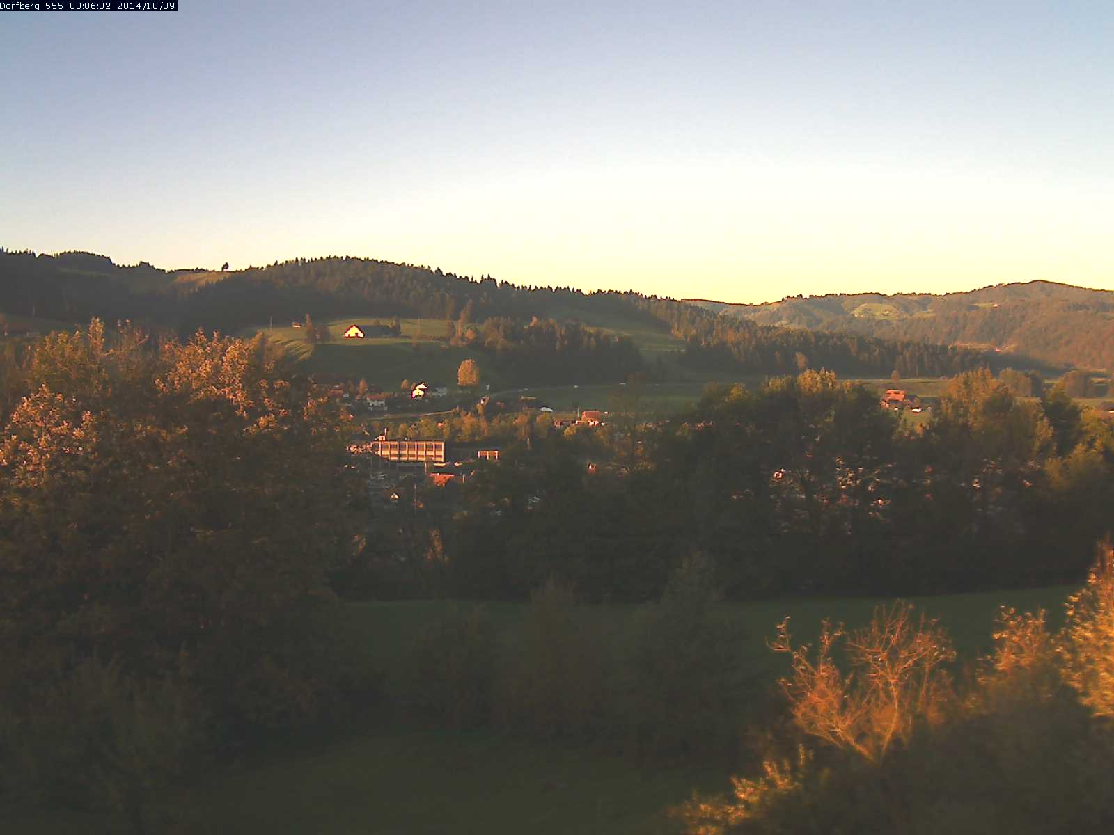 Webcam-Bild: Aussicht vom Dorfberg in Langnau 20141009-080601