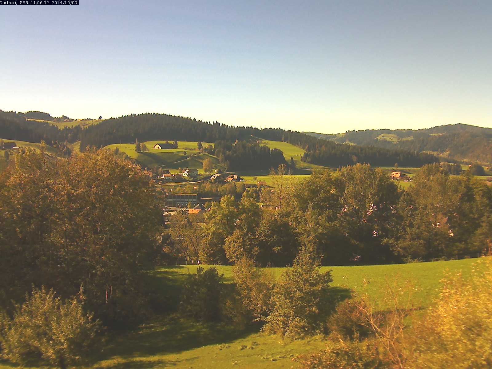 Webcam-Bild: Aussicht vom Dorfberg in Langnau 20141009-110601