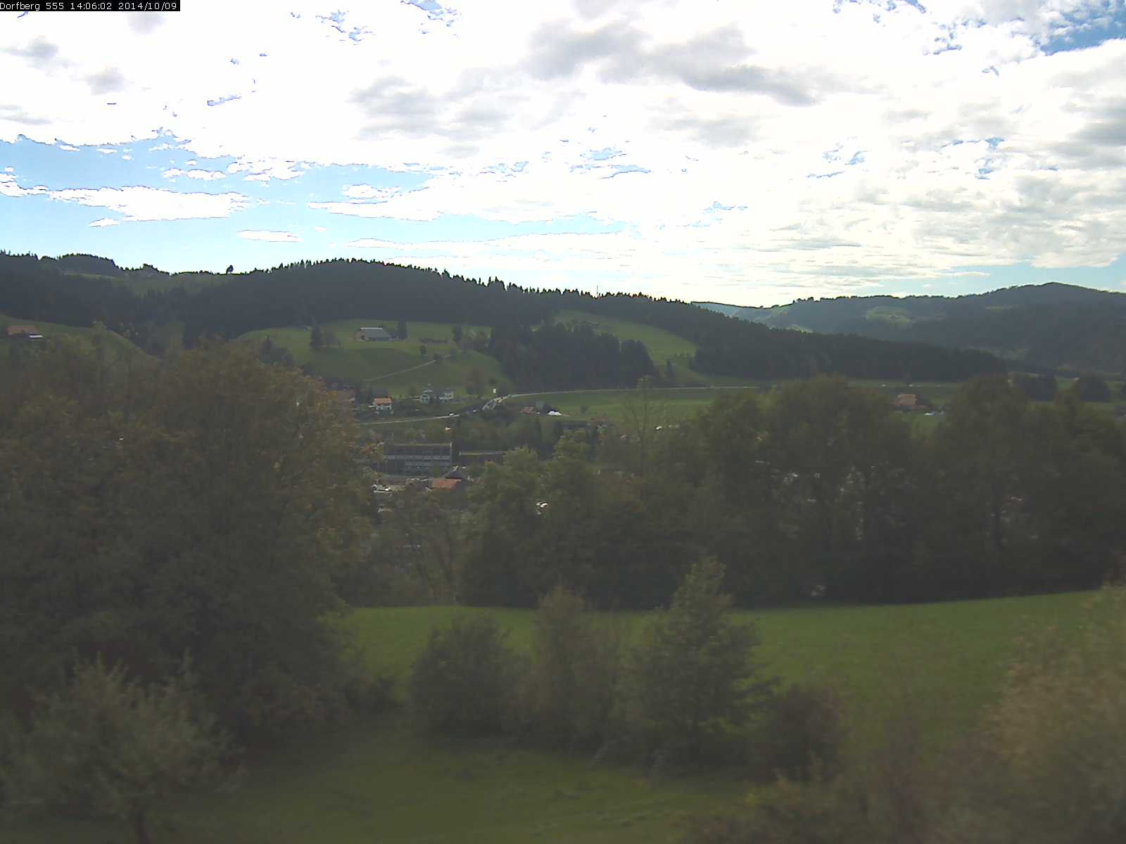 Webcam-Bild: Aussicht vom Dorfberg in Langnau 20141009-140601
