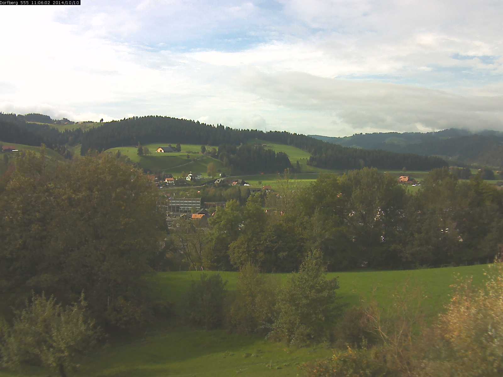 Webcam-Bild: Aussicht vom Dorfberg in Langnau 20141010-110601