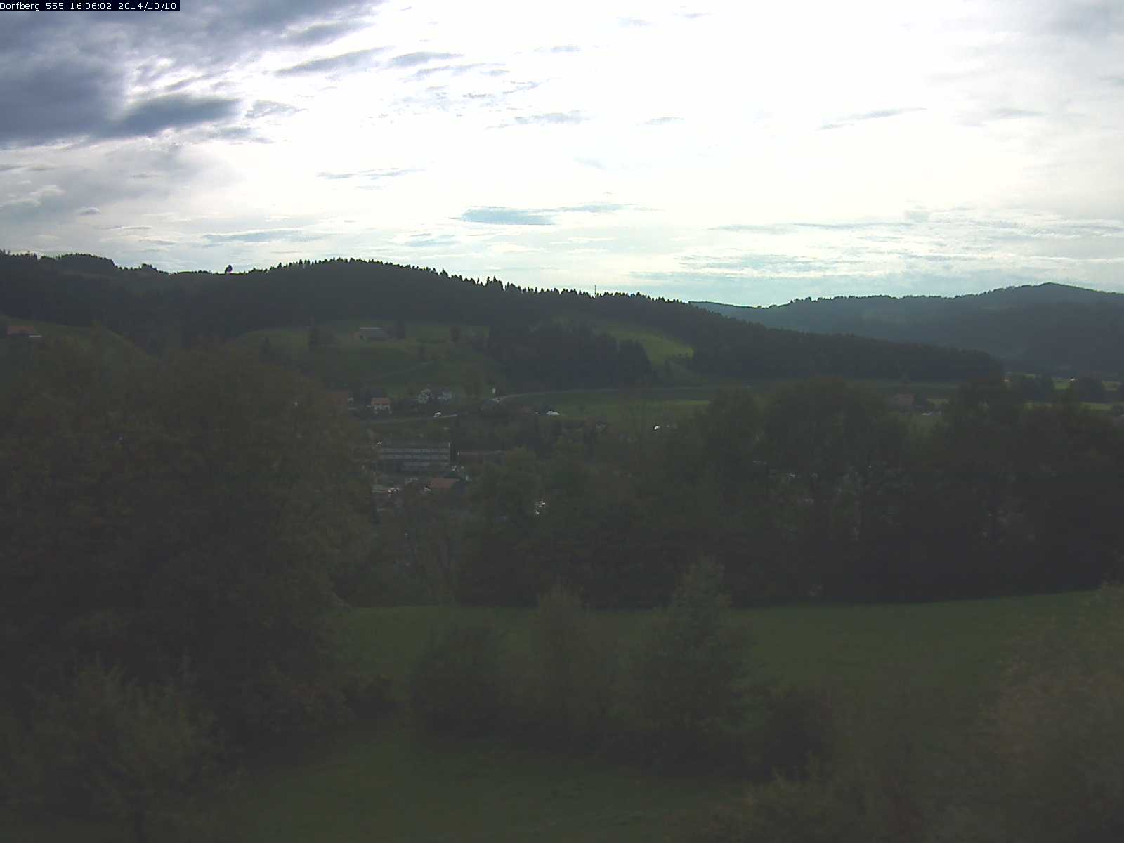 Webcam-Bild: Aussicht vom Dorfberg in Langnau 20141010-160601